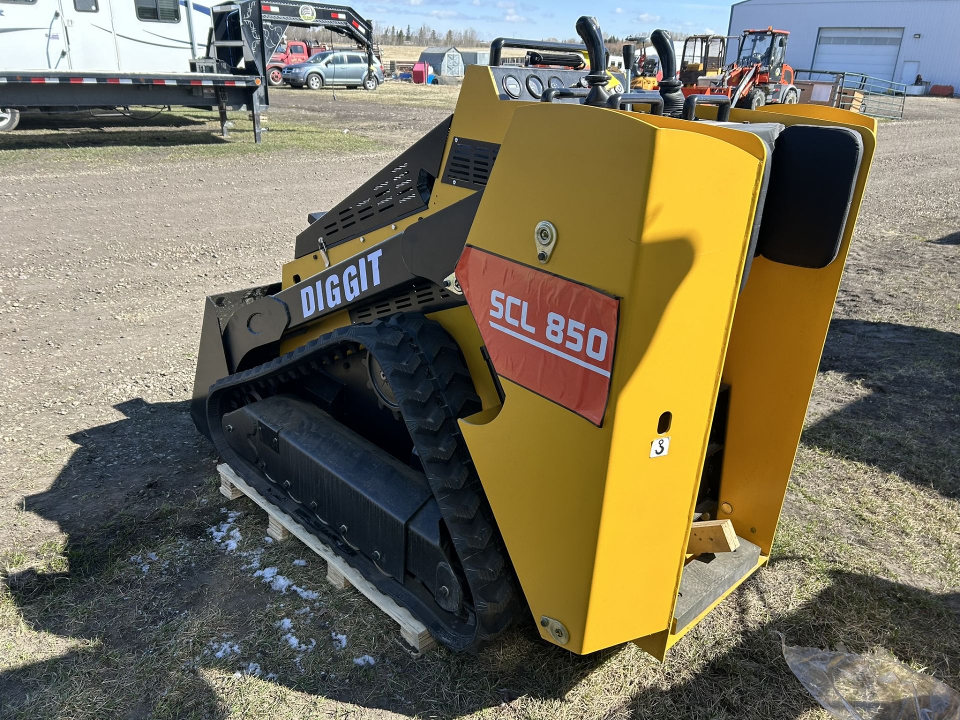 2024 DIGGIT SCL 850 MINI SKID STEER W/ RUBBER TRACKS S/N SCL8505623864 - Image 4 of 8