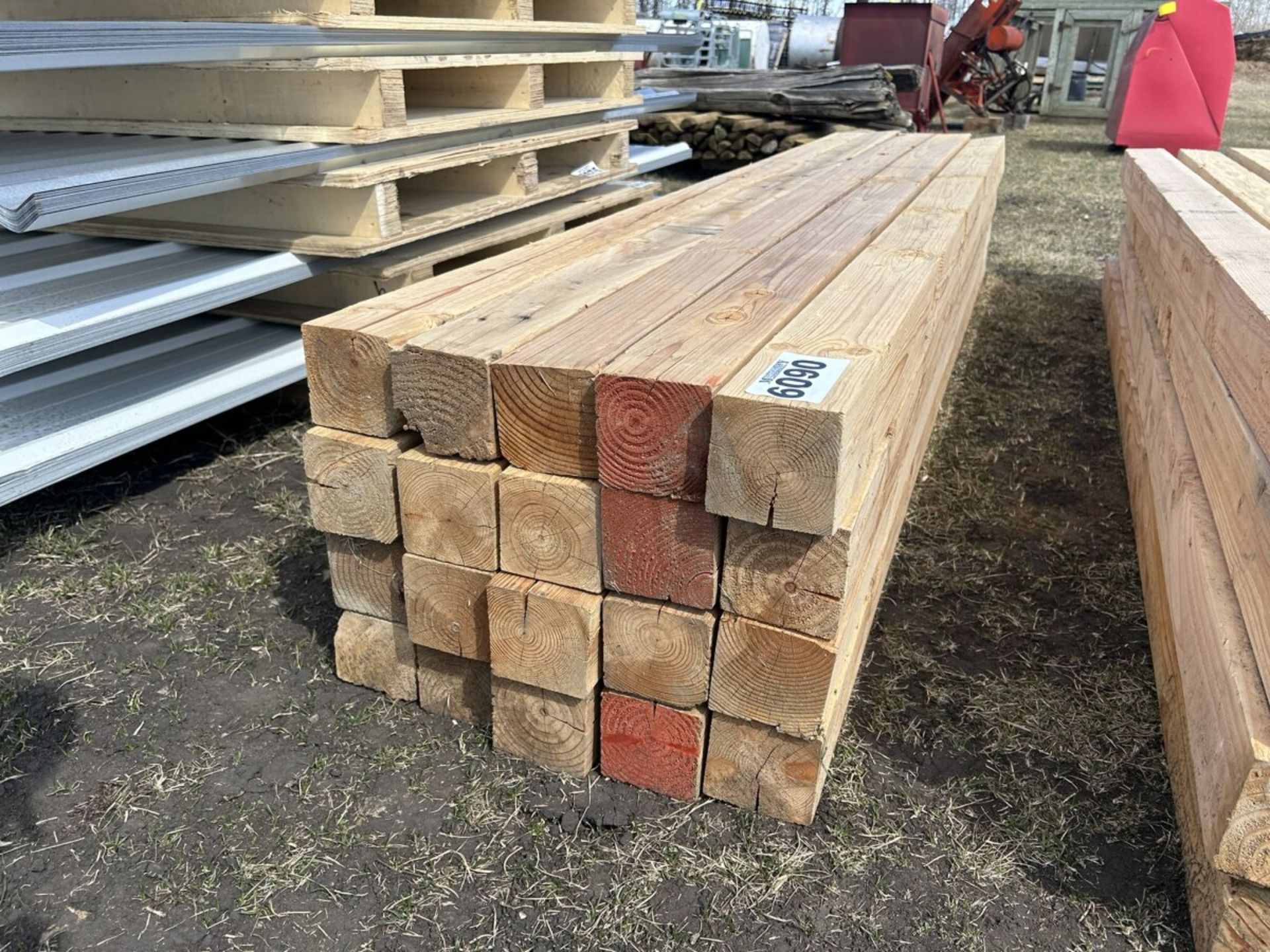 L/O - 20 - 4"x4"x7.5' TIMBERS - SPRUCE