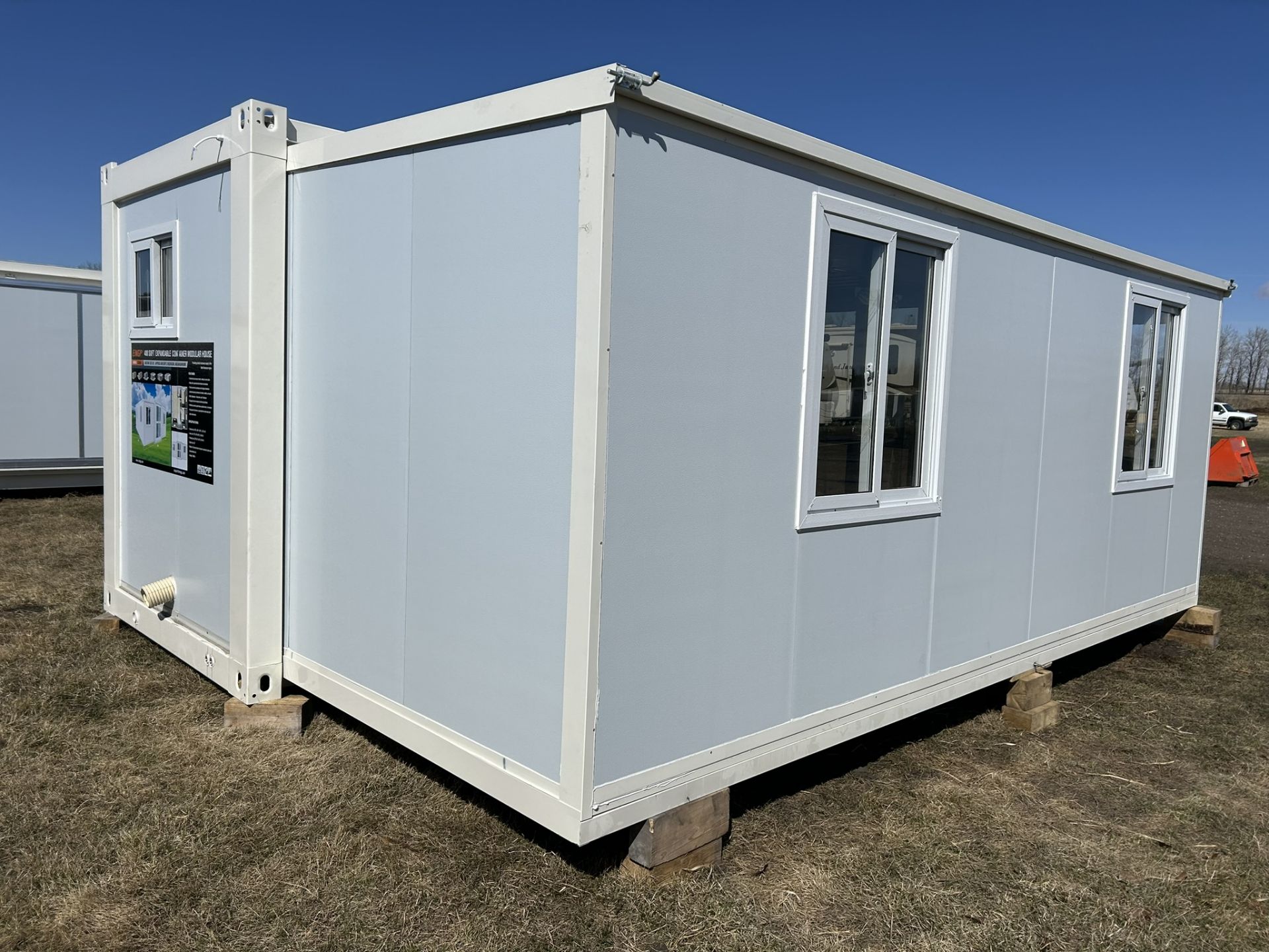 EINGP CG5800 400 SQFT EXPANDABLE CONTAINER MODULAR HOUSE, APPROX 400 SQFT. , 2-BEDROOM W/ WASHROOM - Image 3 of 12
