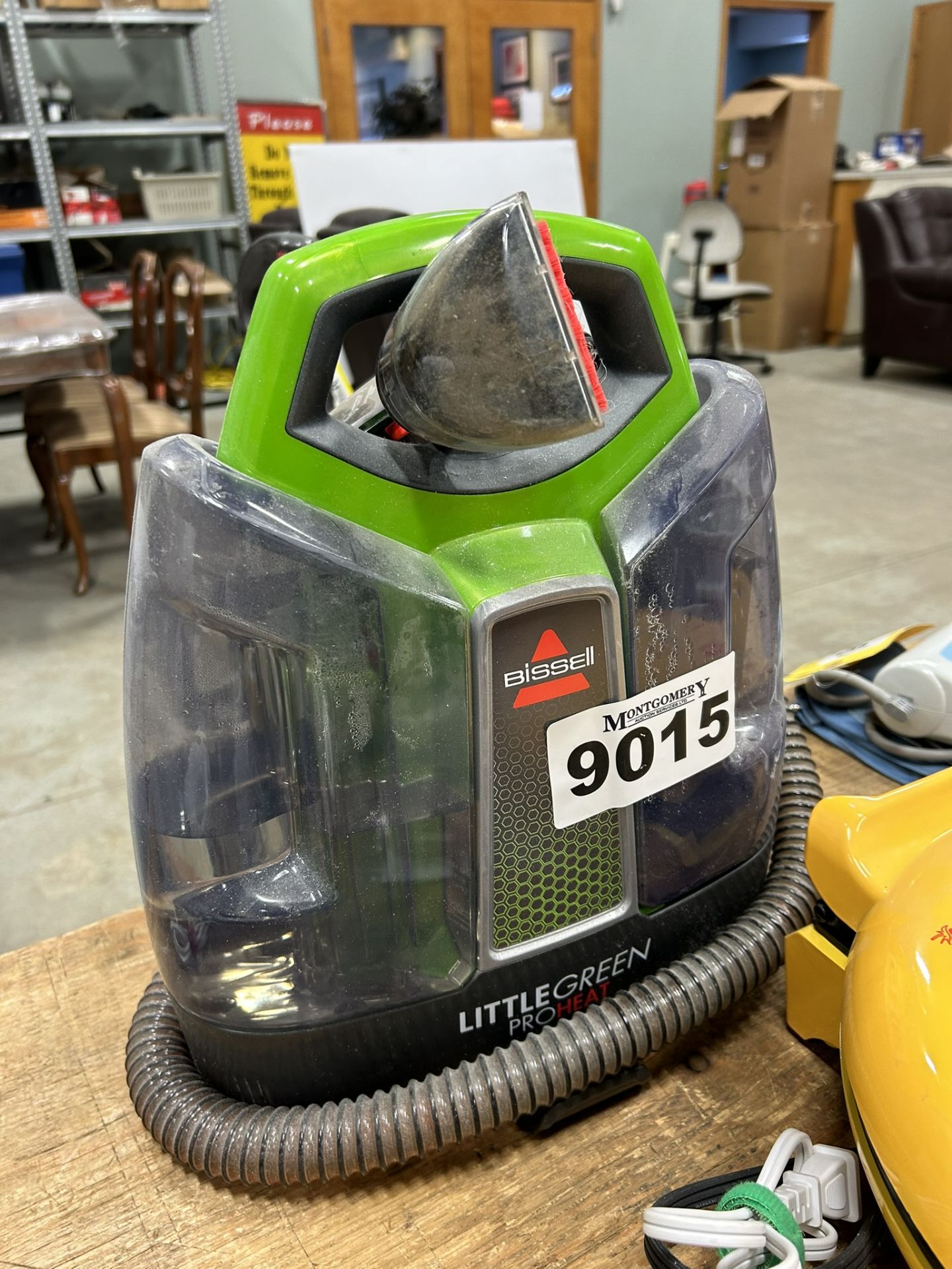 BISSELL LITTLE GREEN PROHEAT CARPET CLEANER