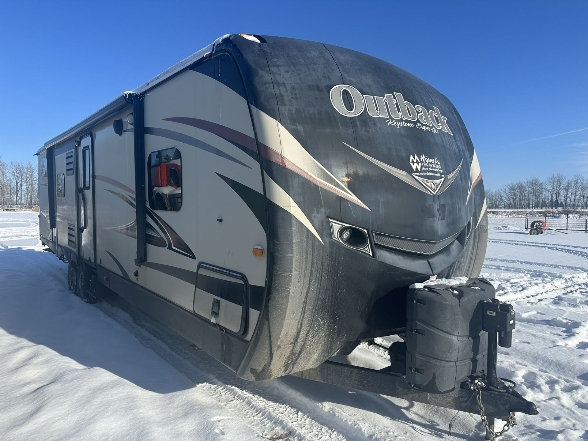 2014 OUTBACK KEYSTONE SUPER-LITE 33 FT HOLIDAY TRAILER, DOUBLE SLIDE, POWER AWNING, OUTDOOR KITCHEN, - Image 12 of 15