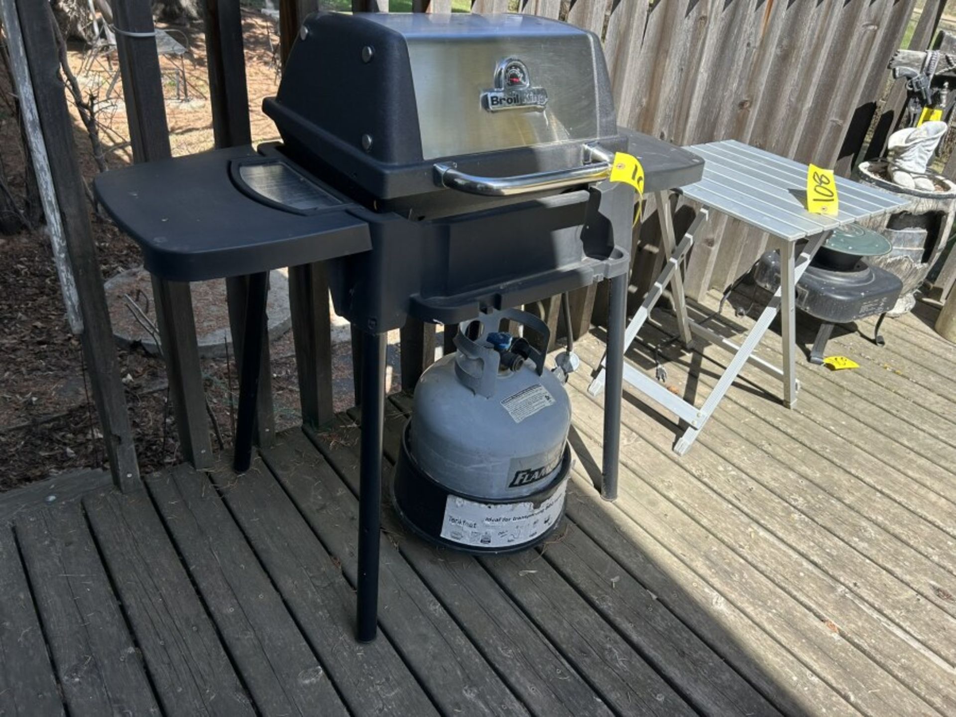 BROIL KING BBQ, POLY FOLDING TABLE - Image 3 of 4
