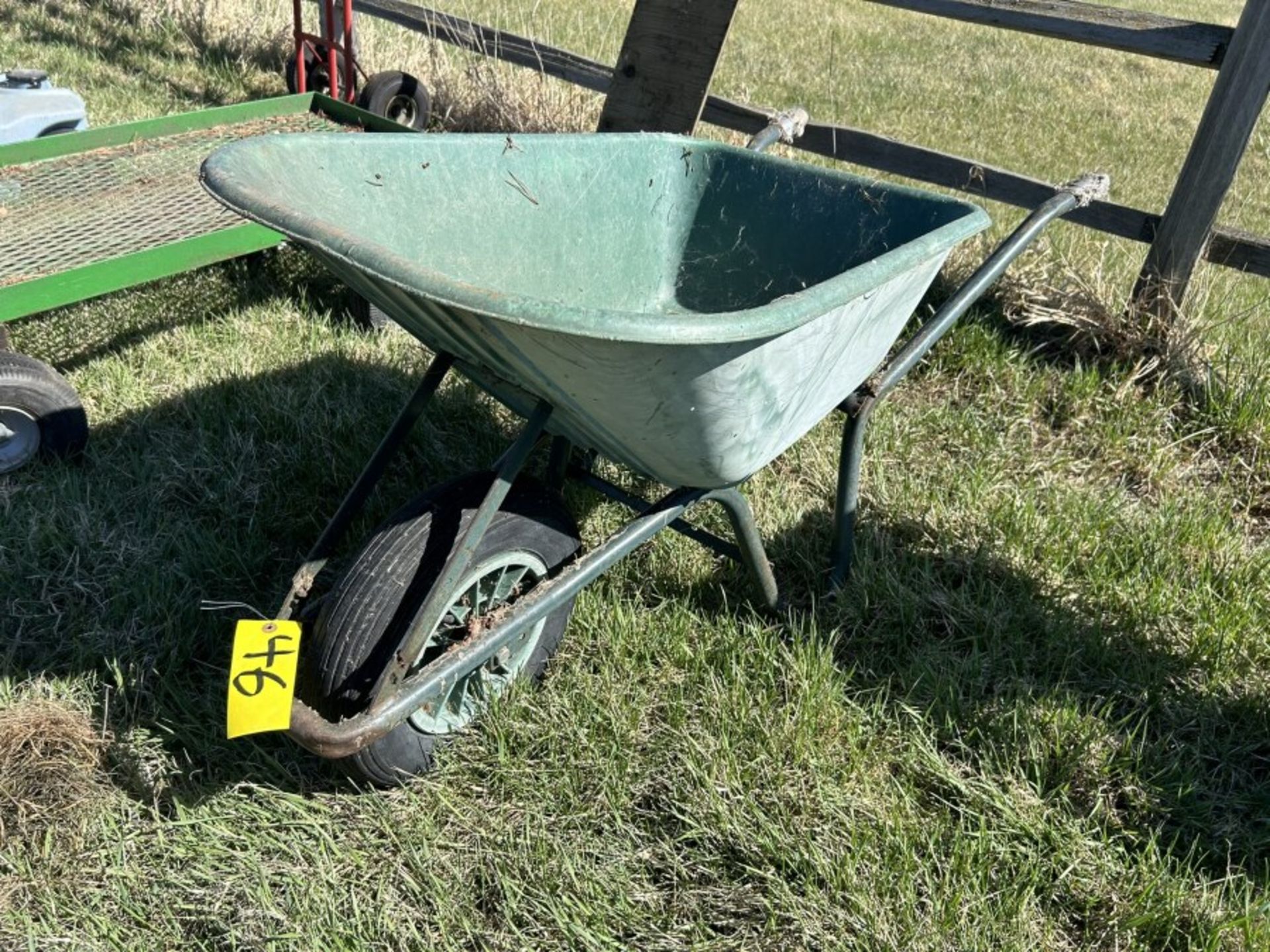 POLY WHEEL BARROW - Image 2 of 5