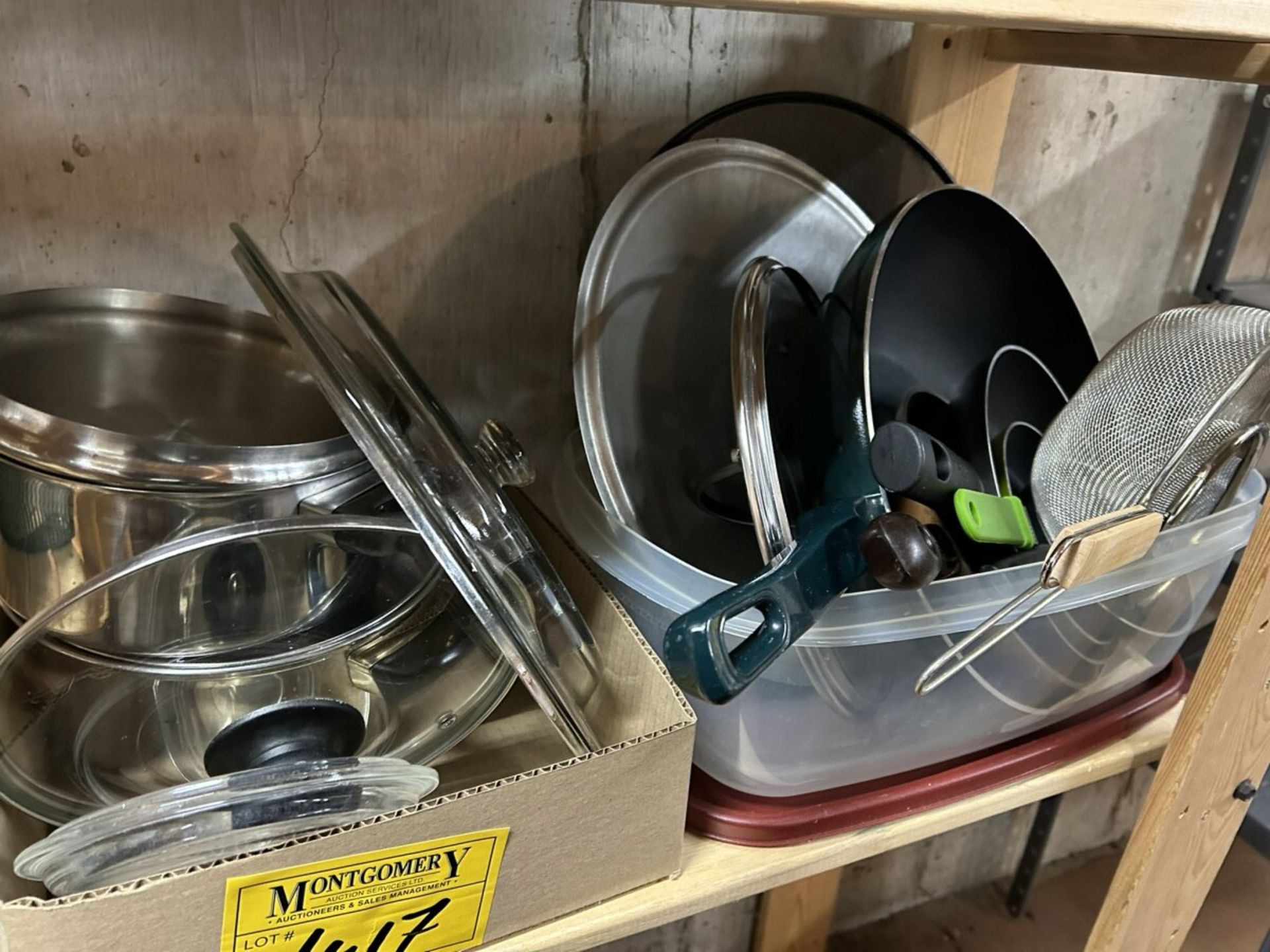 L/O ASSORTED - FRYING PANS, POTS, & STRAINERS
