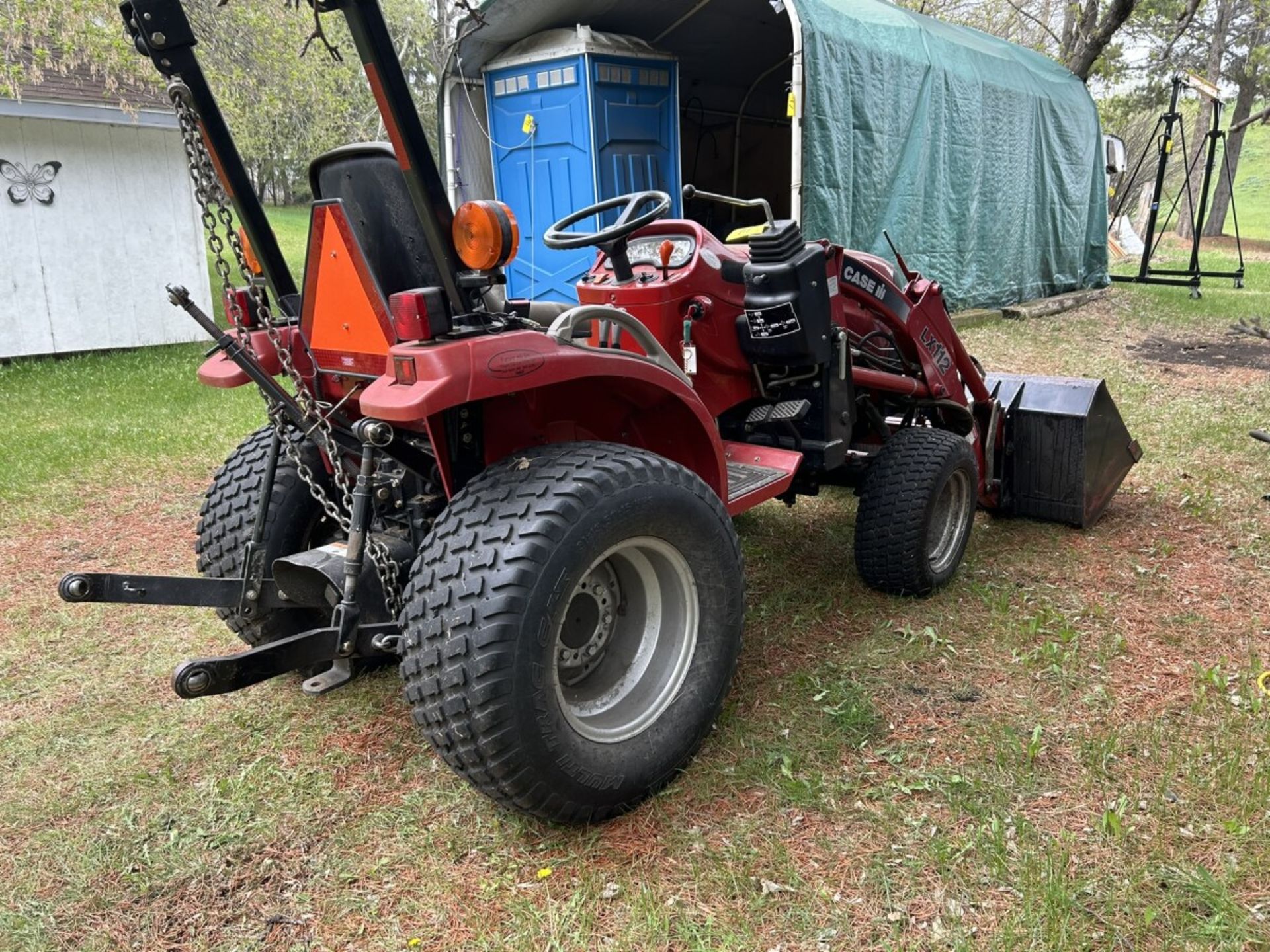 CASE IH DX26 4X4 COMPACT TRACTOR W/ LX112 FEL & 3PT -1064 HRS S/N HDG410134 - Image 4 of 16