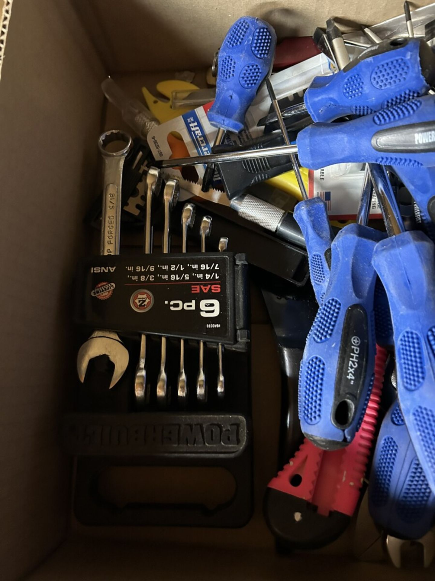 L/O - POWERFIST SCREWDRIVERS, ADJUSTABLE WRENCHES - Image 4 of 7