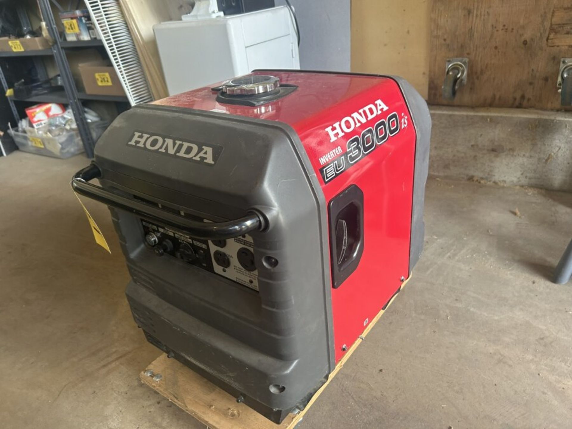 HONDA EU3000 IS INVERTOR GEN SET - Image 2 of 5