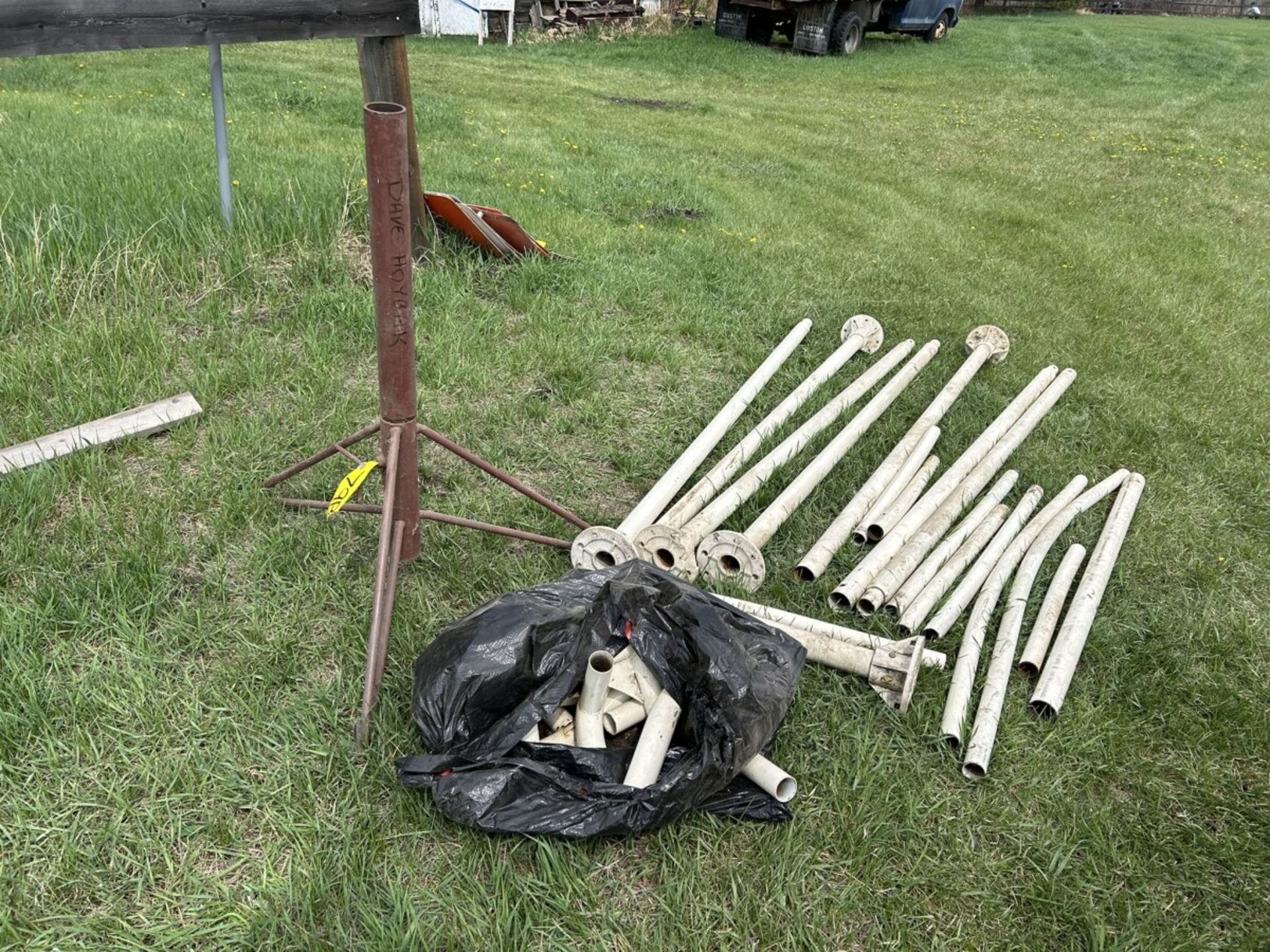 L/O TARP SHED POSTS