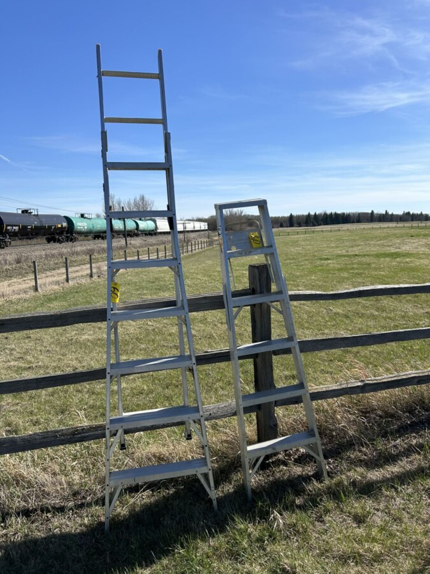 6FT ALUMINUM STEP LADDER & 12 FT ALUMINUM EXTENSION LADDER