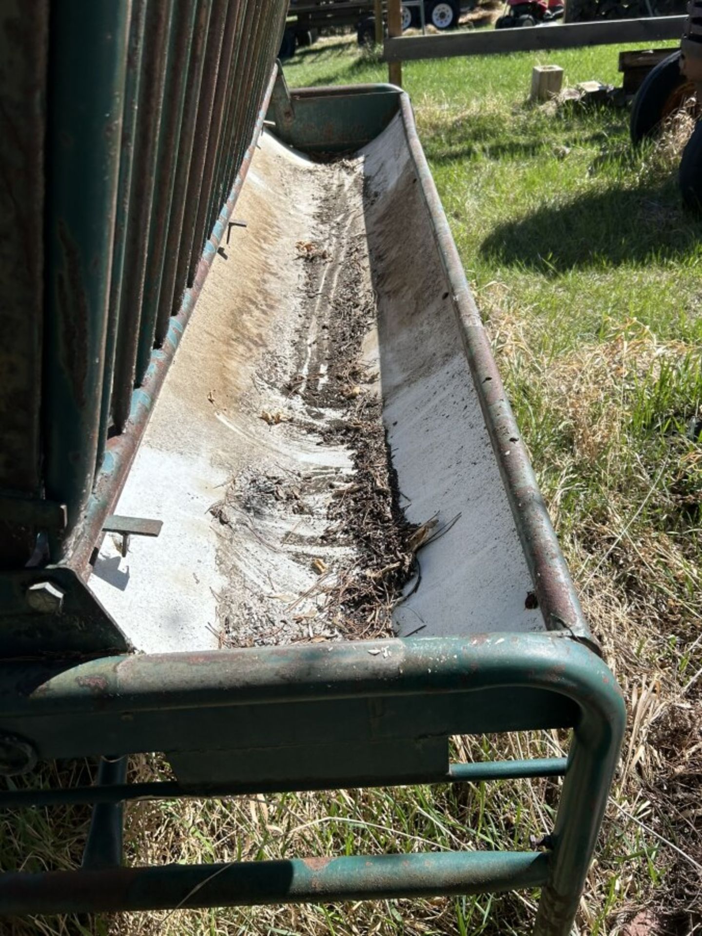 HI-HOG HORSE HAY FEEDER 96"X48" - Image 5 of 6