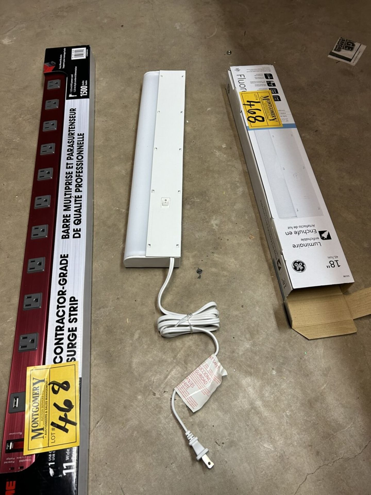 PRIME CONTRACTORS GRADE SURGE STRIP W/18" PLUG-IN LIGHT - Image 2 of 3