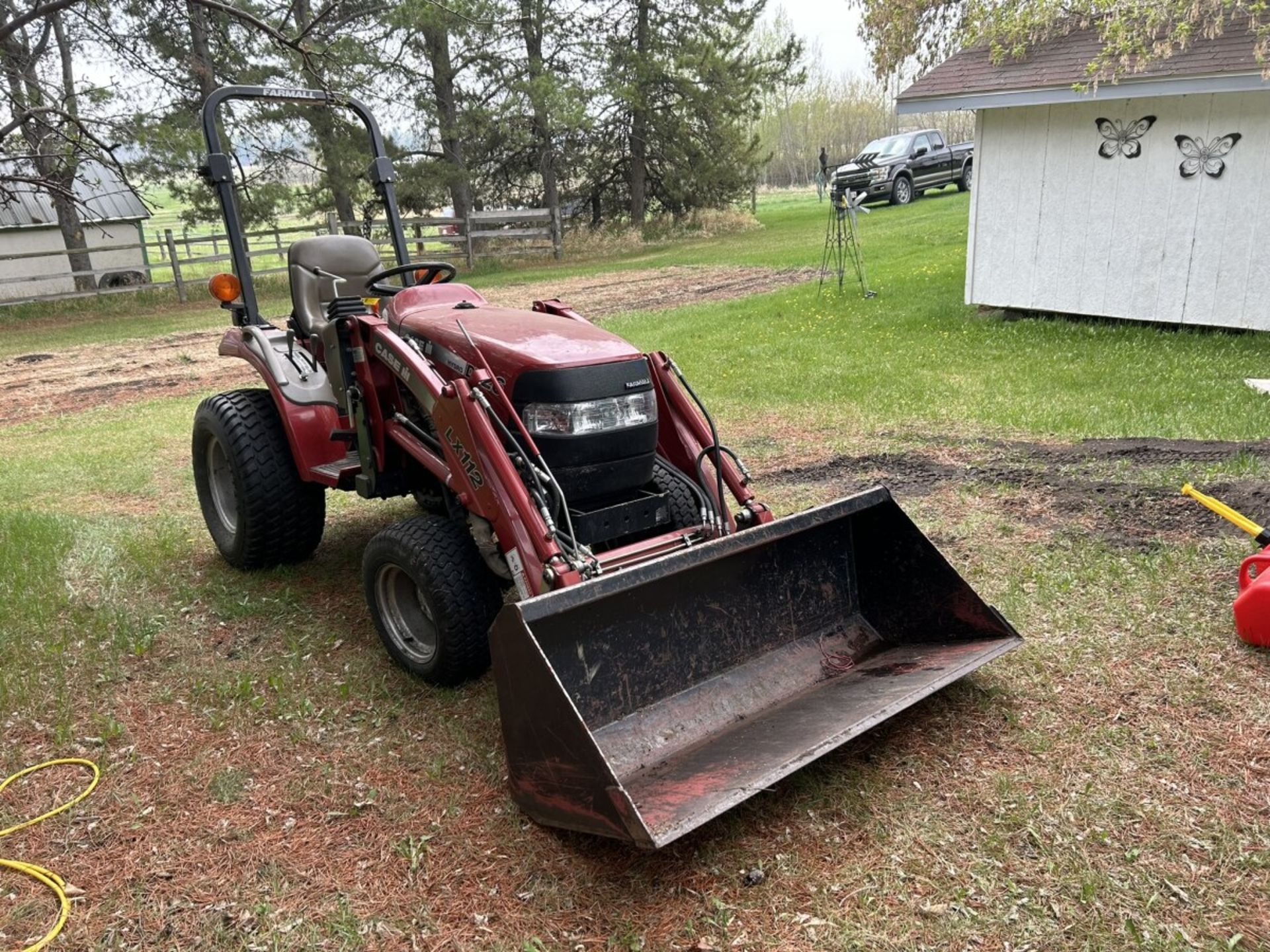 CASE IH DX26 4X4 COMPACT TRACTOR W/ LX112 FEL & 3PT -1064 HRS S/N HDG410134