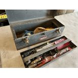 METAL TOOLBOX W/ ASSORTED TOOLS