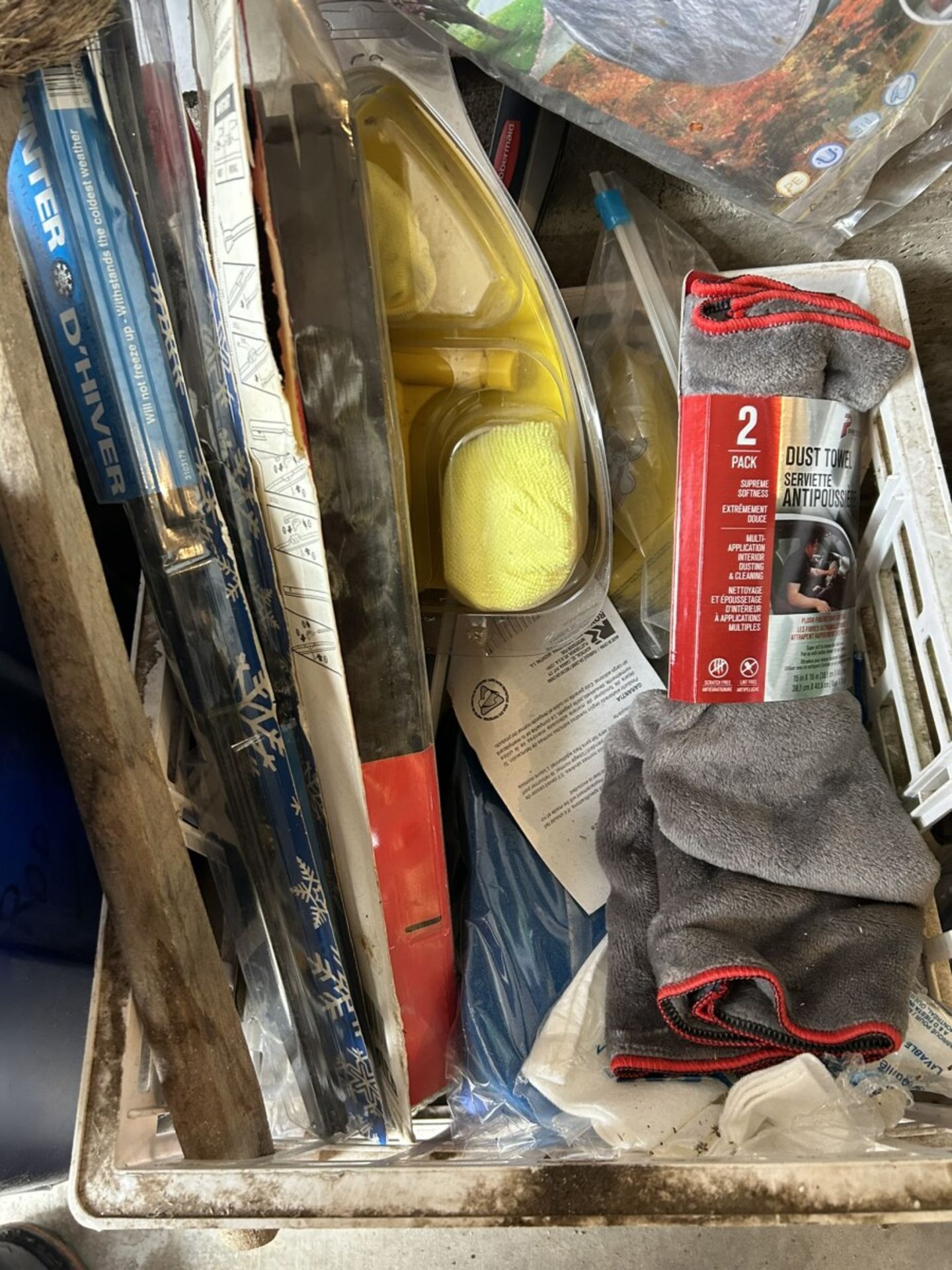 TIRE STORAGE BAG, WASH BRUSHES, WINDSHIELD WIPERS, ETC. - Image 3 of 4