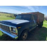 1978 FORD F350 CUSTOM TRUCK W/12 FT WOOD GRAIN BOX & HOIST, V8, 4 SPEED - 81907 KM'S SHOWING - S/