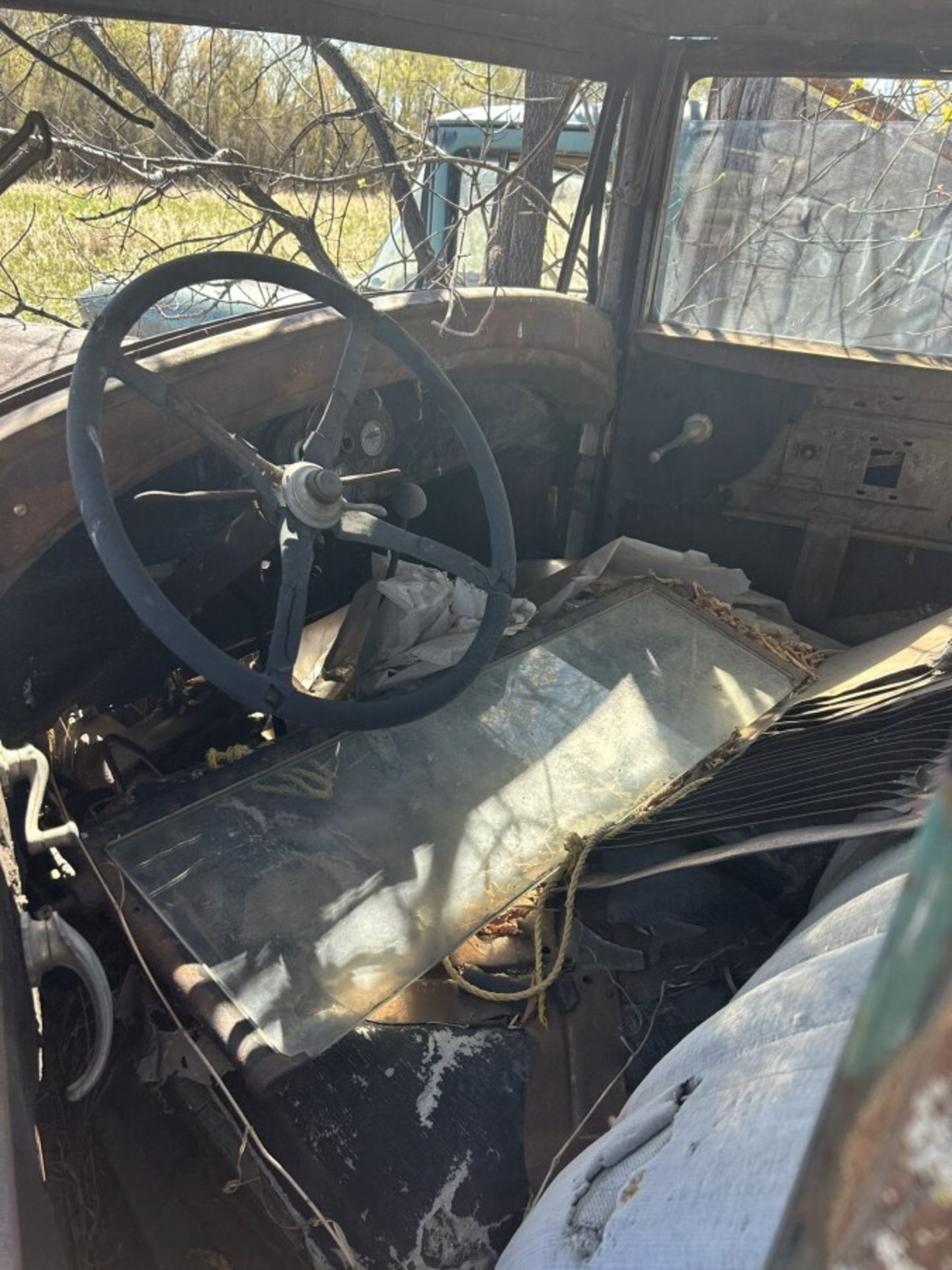 1928 FORD MODEL AA (PROJECT) LOCATED AT FARM 22 KM EAST OF PONOKA - Image 7 of 7