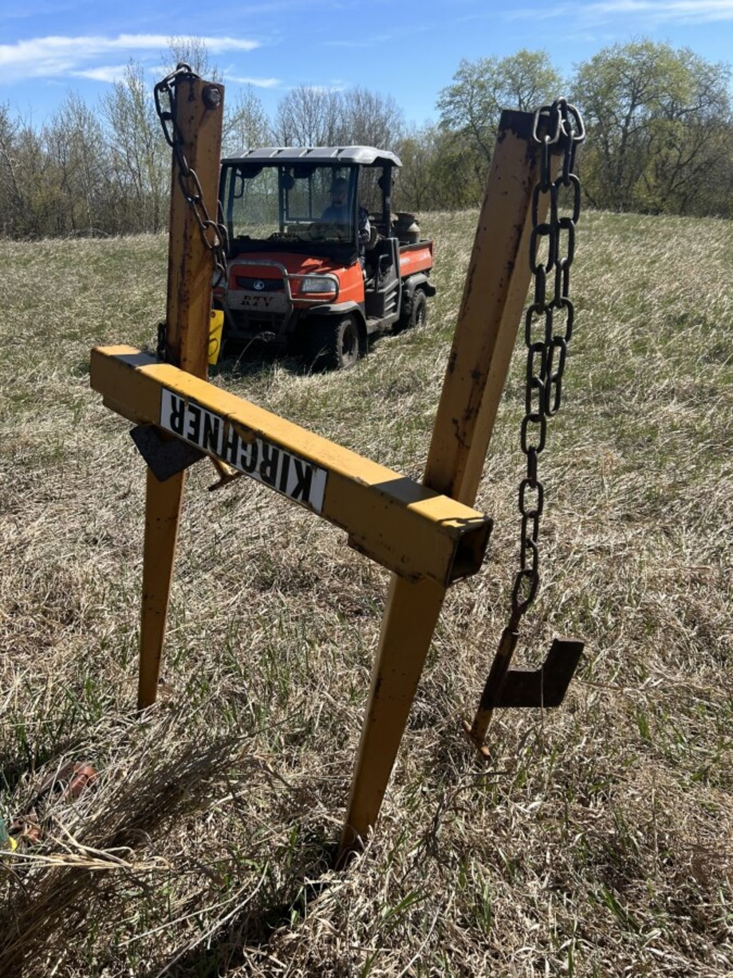 BALE FORK FOR FRONT END L/O ASSORTEDDER - LOCATED 22 KM EAST OF PONOKA - Image 2 of 3