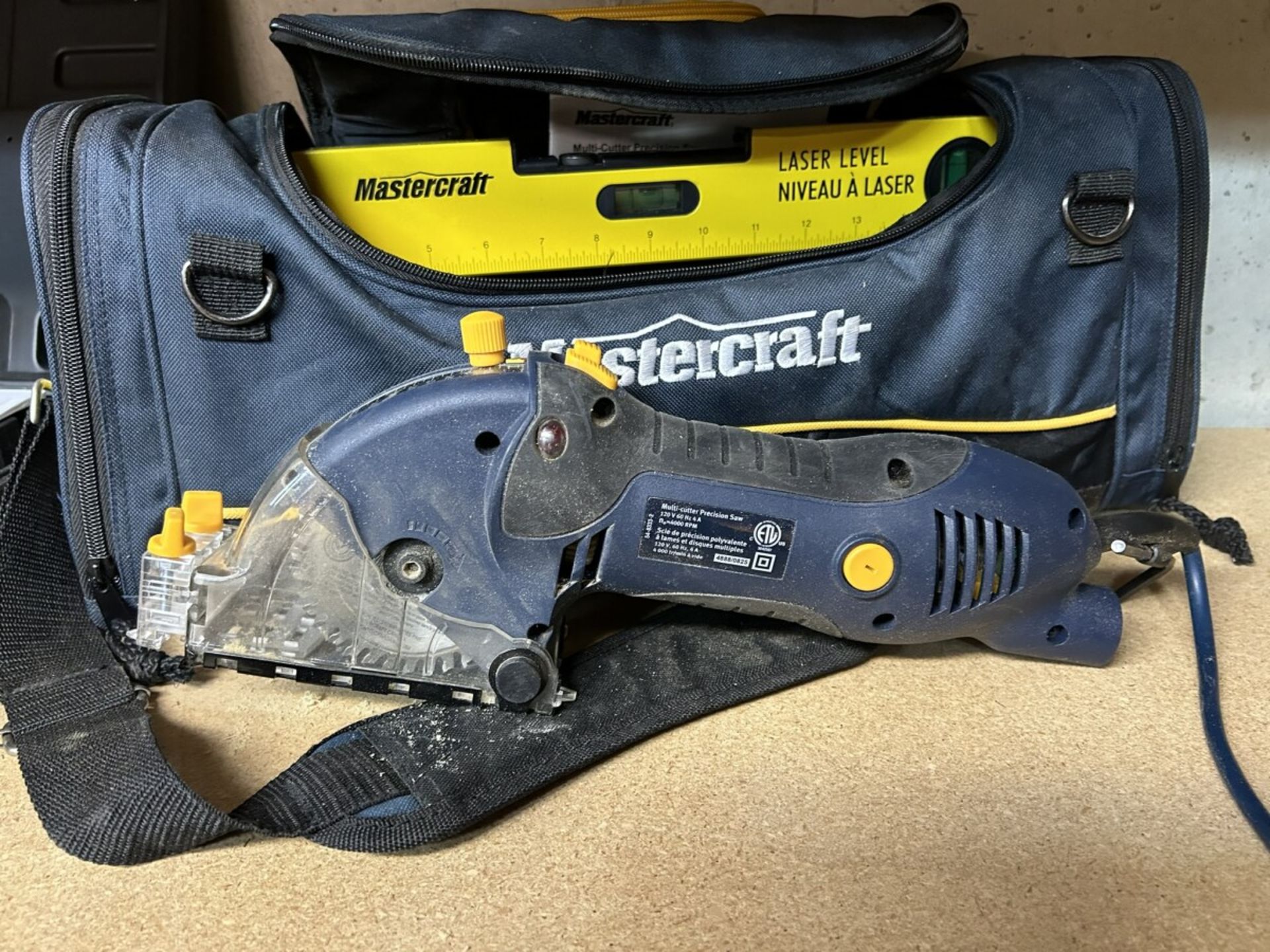 MASTERCRAFT MULTI-CUTTER PRECISION SAW W/LAZER PRO LAZER LEVEL KIT - Image 4 of 7