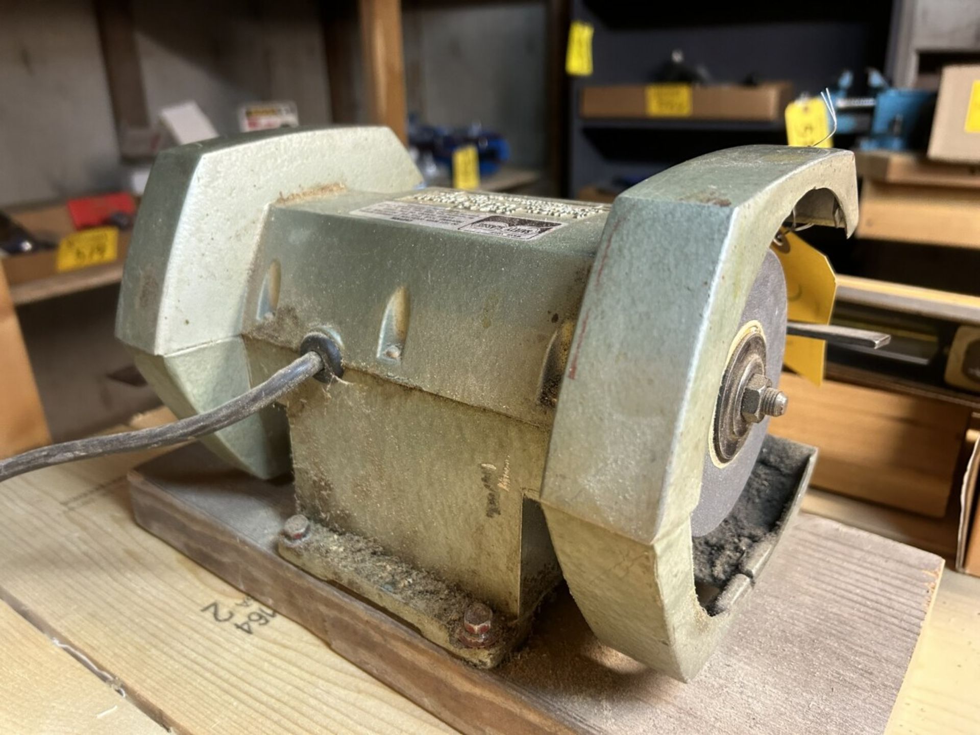 SEARS 5" BENCH GRINDER - Image 4 of 4