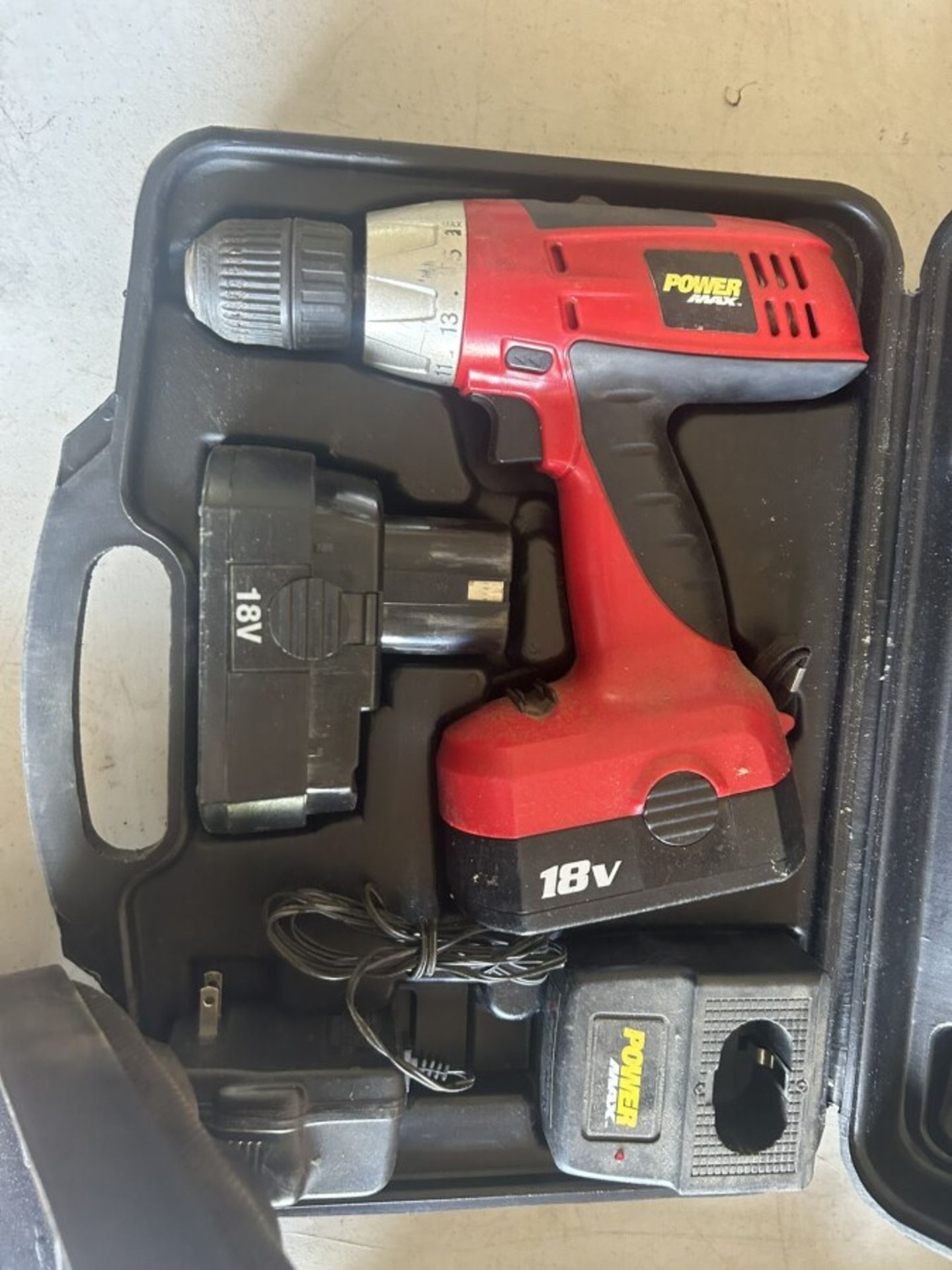 L/O ASSORTED CORDLESS DRILLS - Image 3 of 6