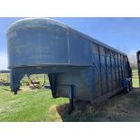 1987 GOERTZEN TRAILER G/N 6X18 FT T/A STOCK TRAILER W/ CENTRE DIVIDE GATE, RUBBER MATS, S/N