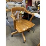 ANTIQUE OAK EXECUTIVE SWIVEL CHAIR