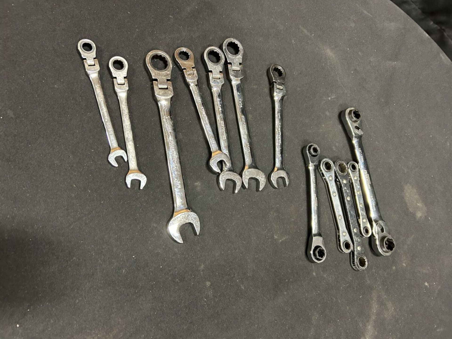 ASSORTED SAE RATCHETING COMBINATION WRENCHES