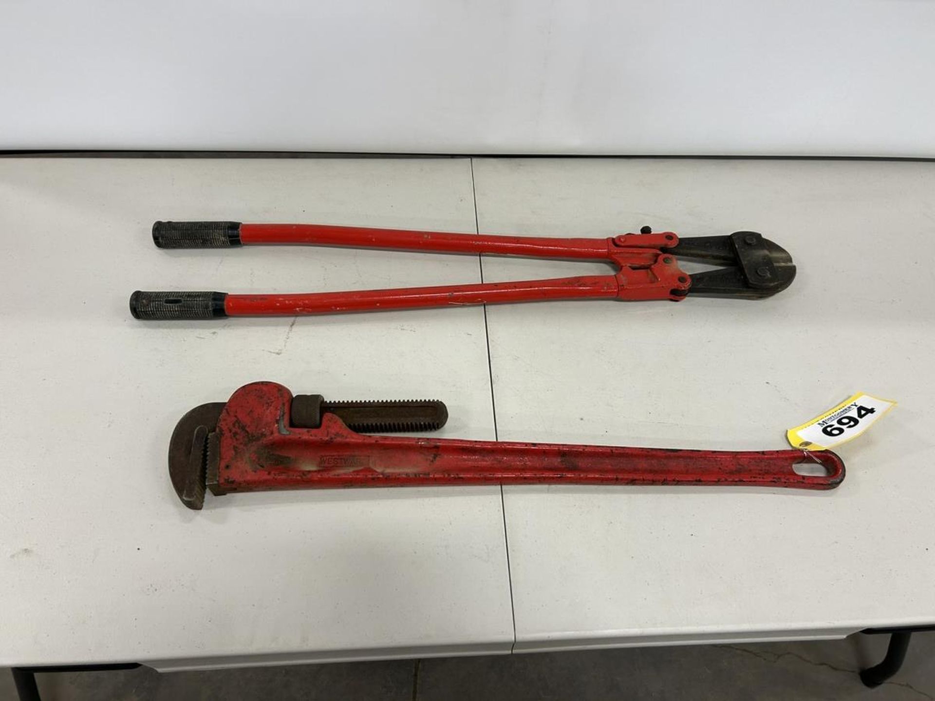 WESTWARD PIPE WRENCH W/ BOLT CUTTERS