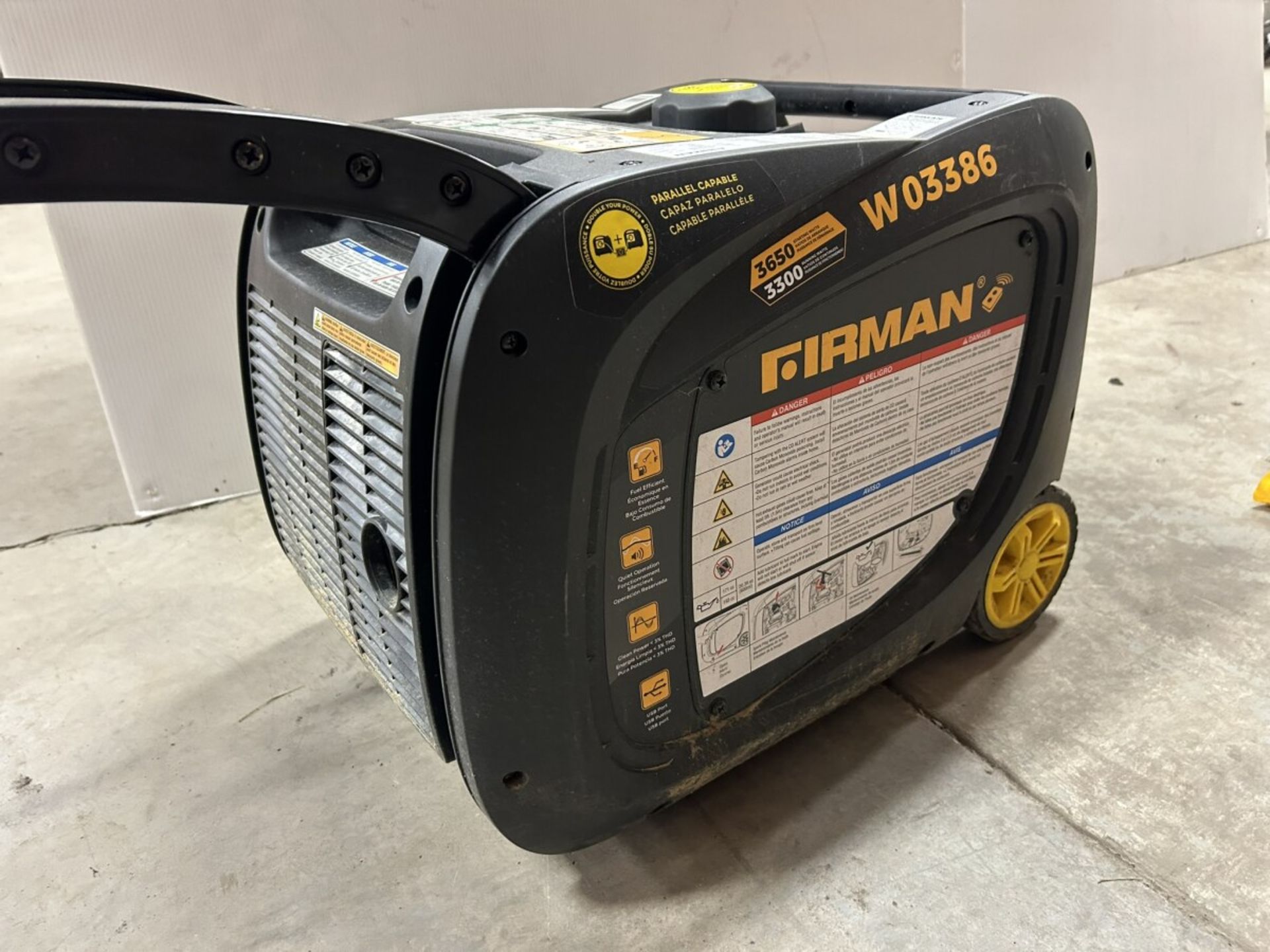 FIRMAN 03386 3300W GEN SET W/ ELEC. & REMOTE START - Image 4 of 5