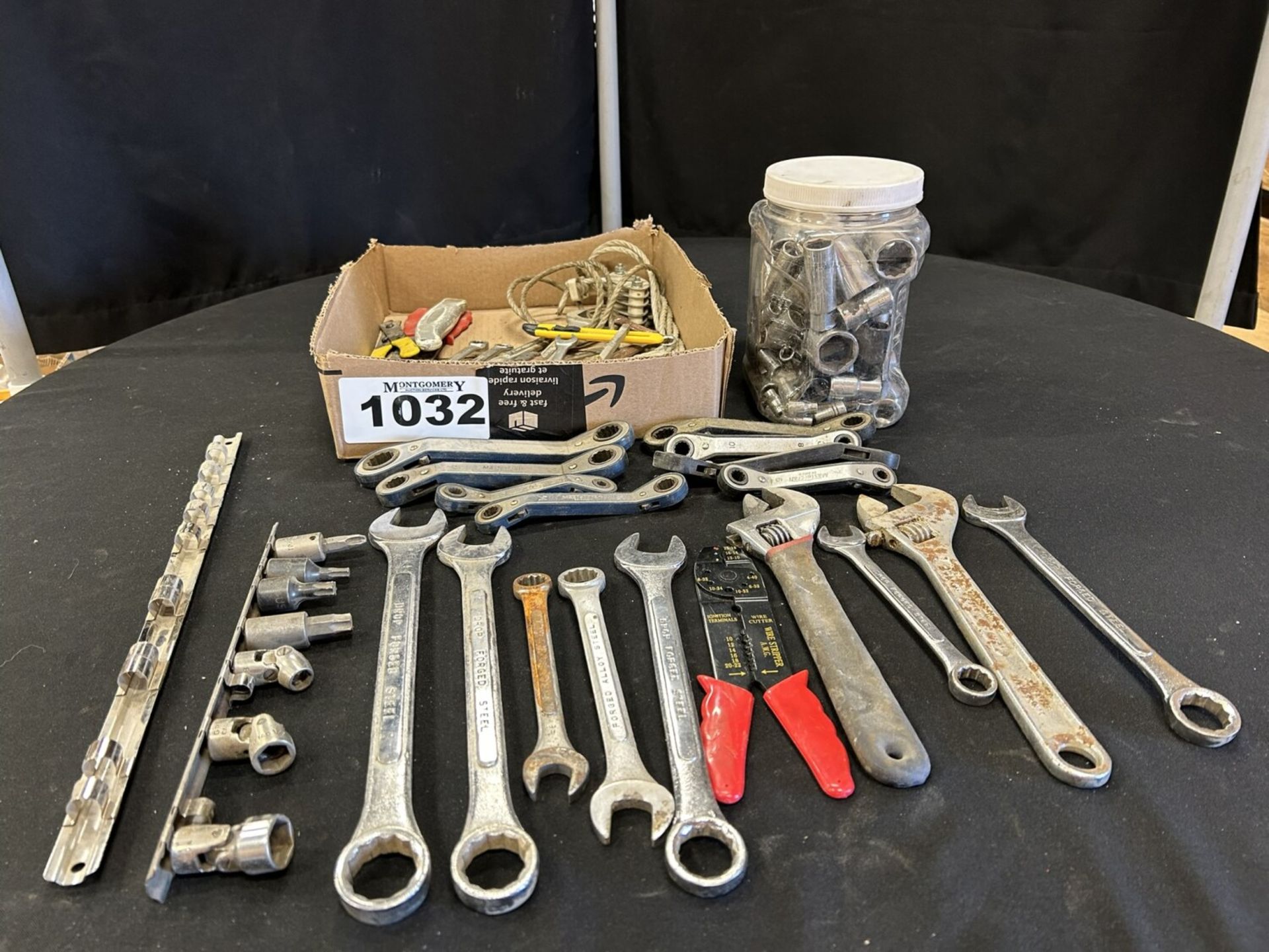 L/O ASSORTED RATCHET WRENCHES, SOCKETS, COMBINATION WRENCHES, ETC.