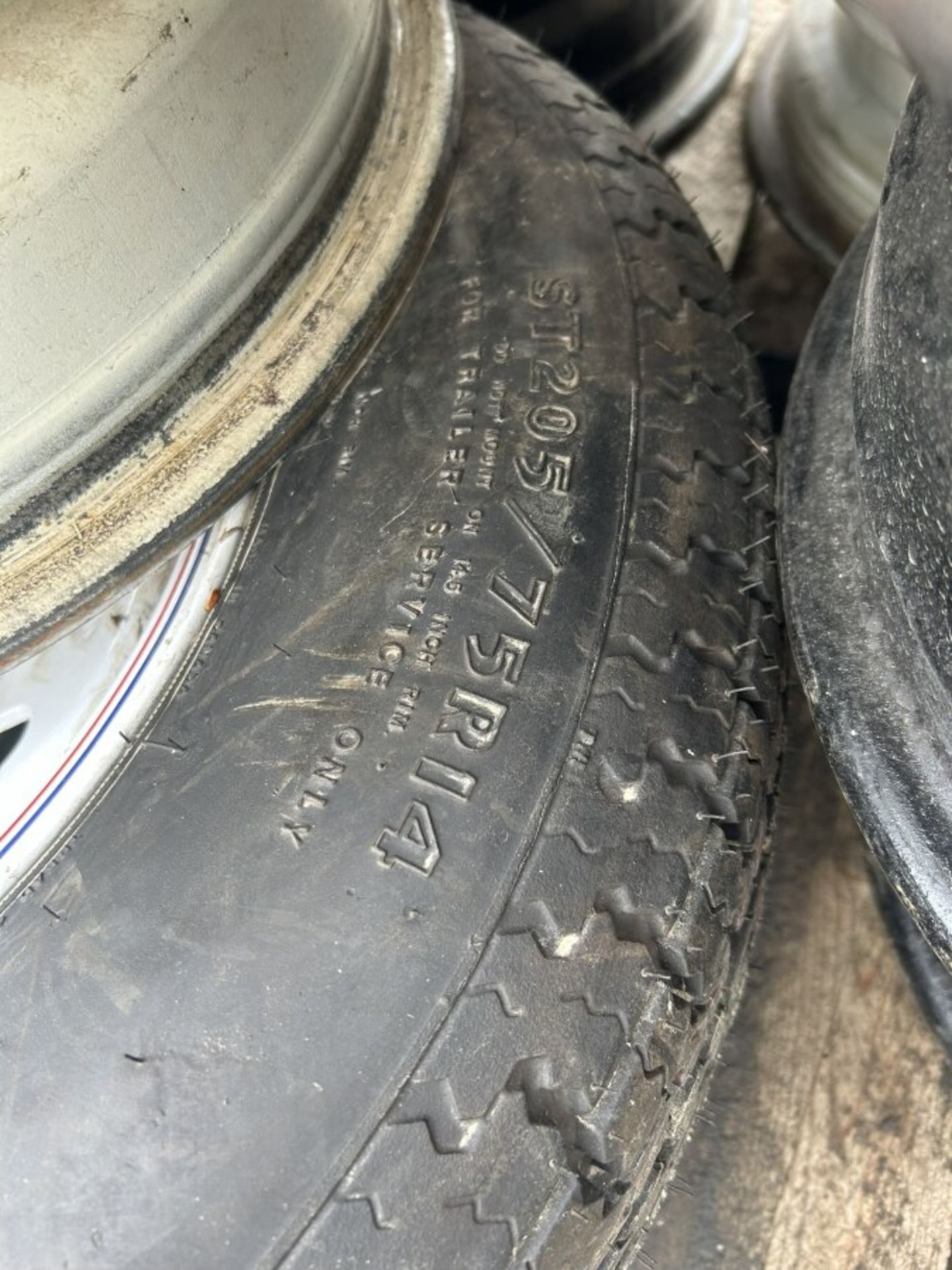 L/O ASSORTED TIRES AND RIMS - Image 5 of 6
