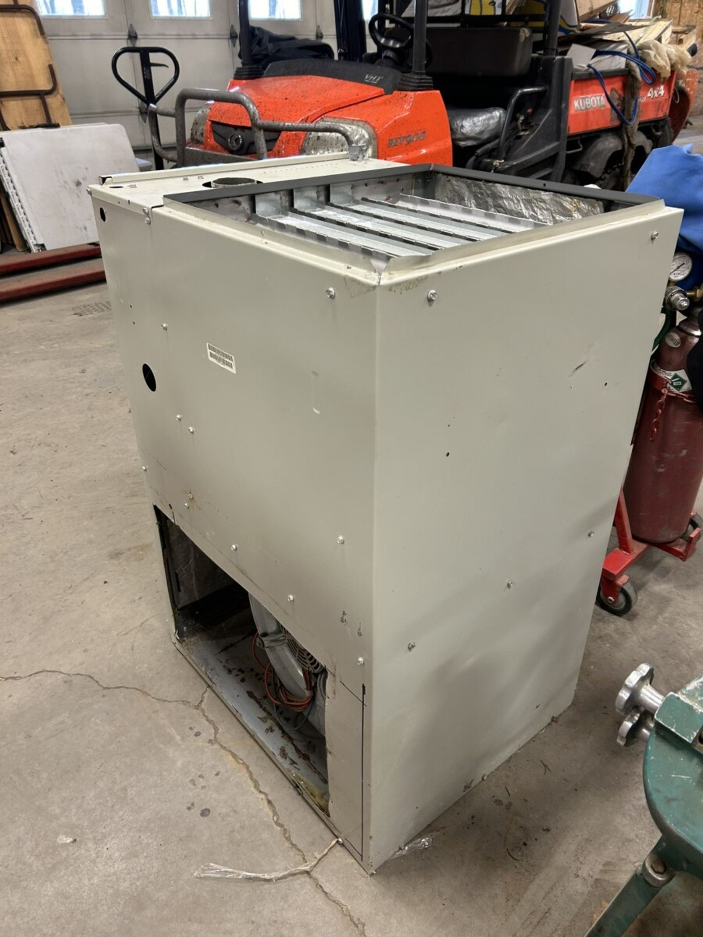 HEIL NTC6150KJA1 NG 150,000 BTU/HR FURNACE, S/N L980646020 - Image 3 of 4