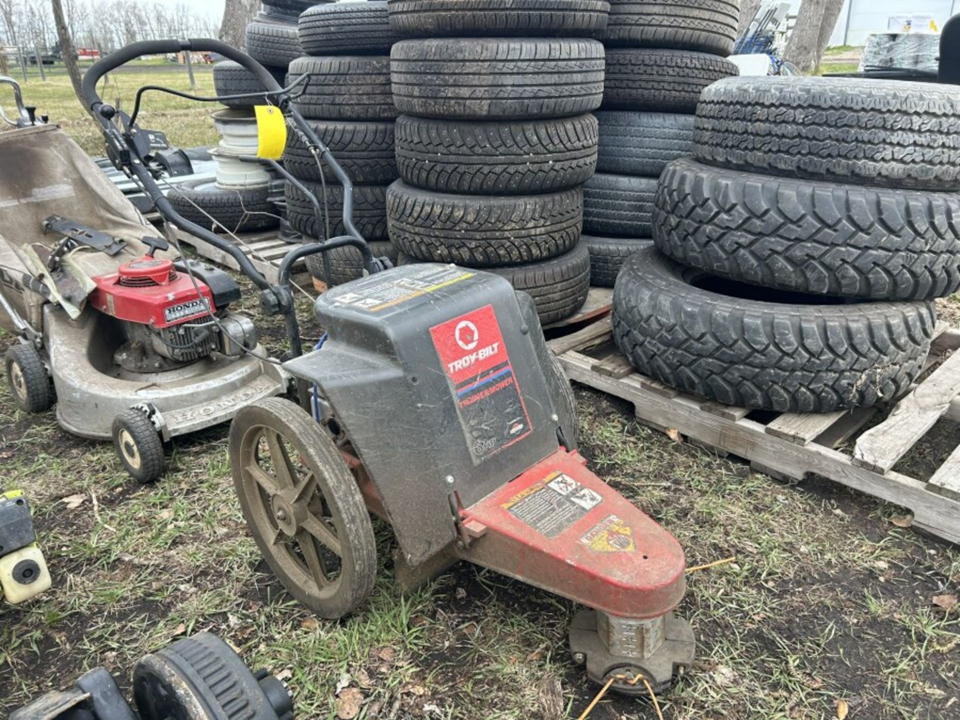 TROY BUILT 6HP STRING TRIMMER/MOWER