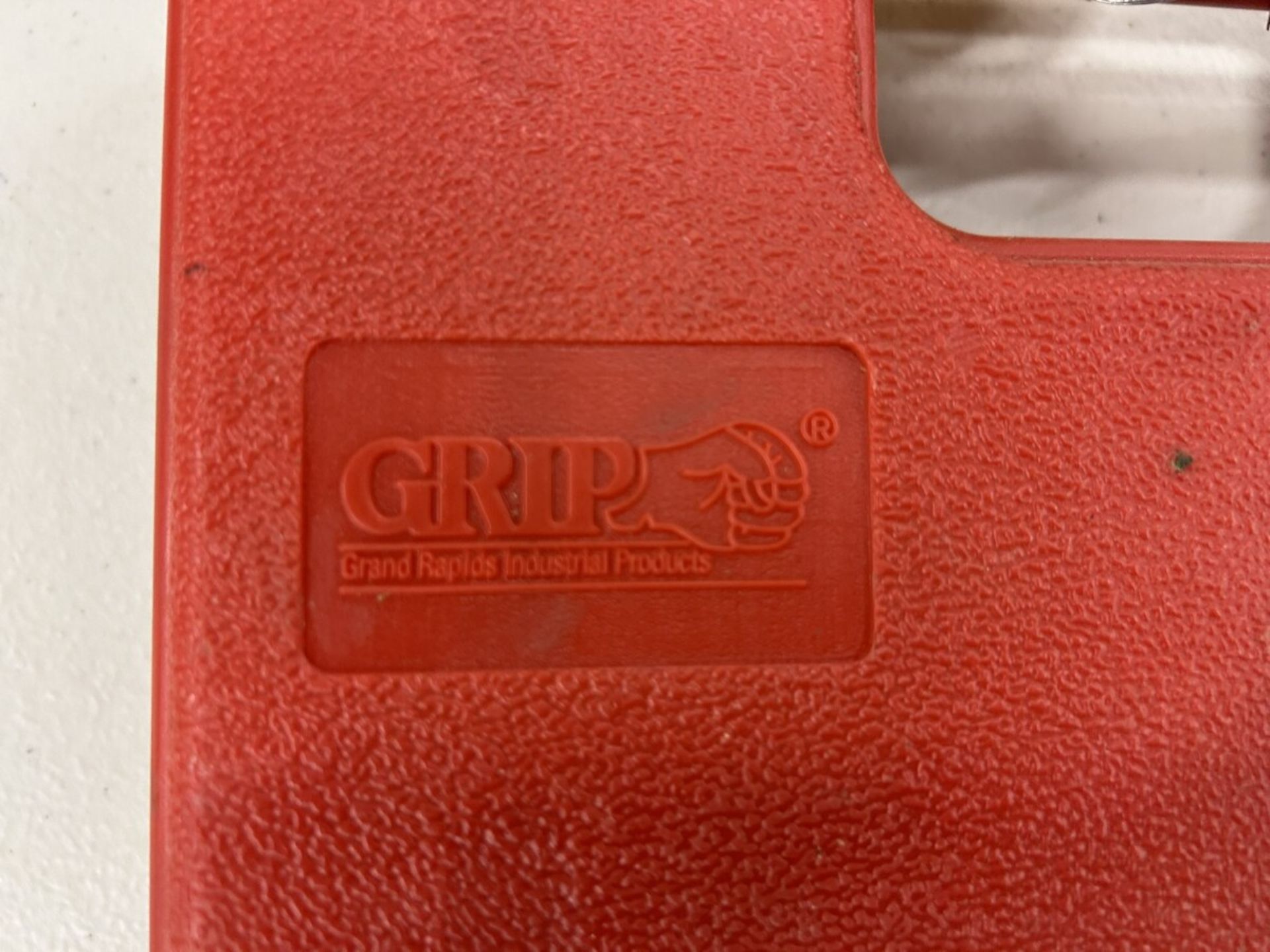 GRIP 1/2 DRIVE IMPACT SOCKETS SZ 1-3/16,1-5/16,1-3/8,1-7/16, AND 1-1/2 - Image 3 of 4