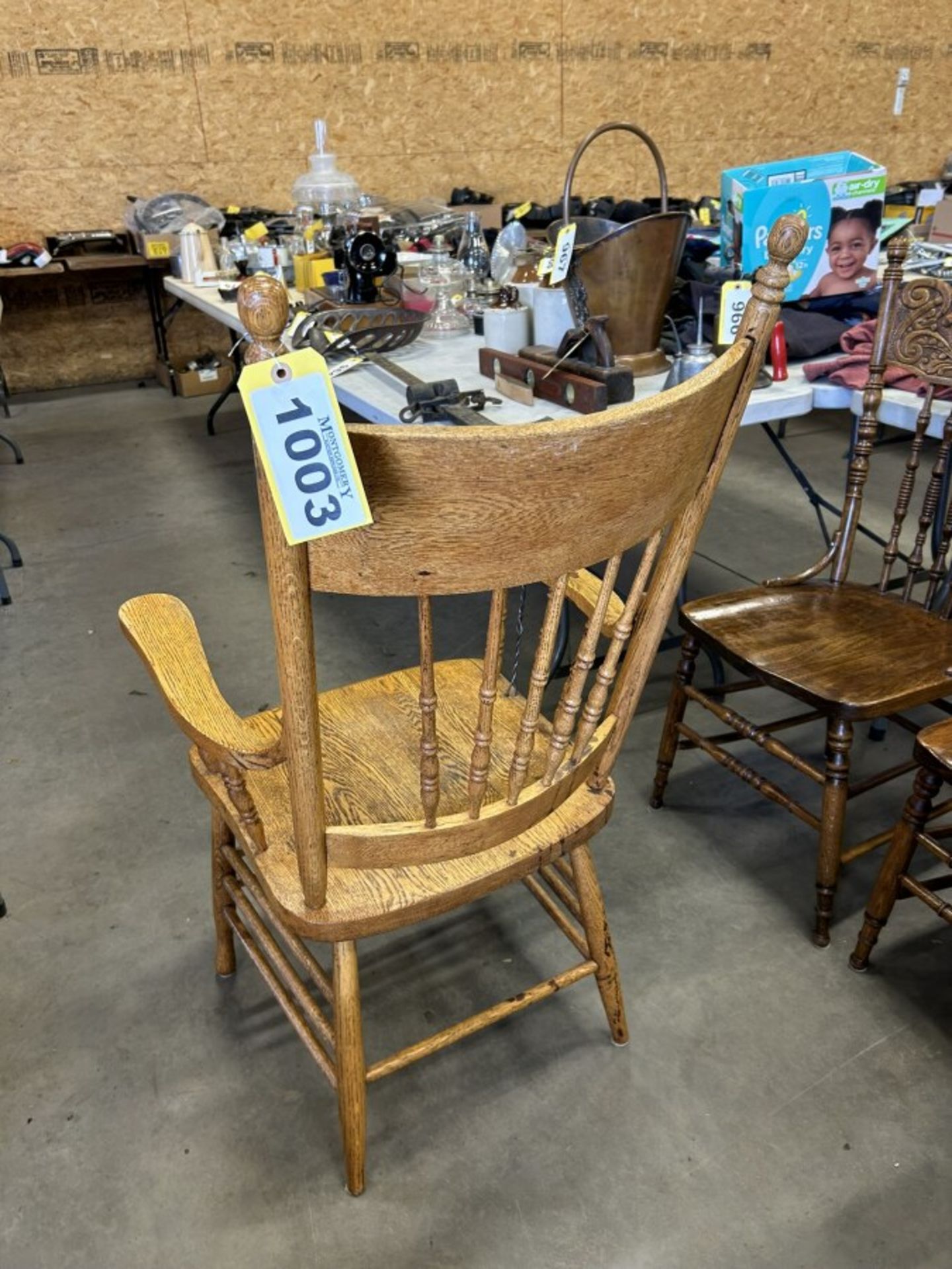 ANTIQUE OAK PRESSED BACK CAPTAINS CHAIR - Image 3 of 4