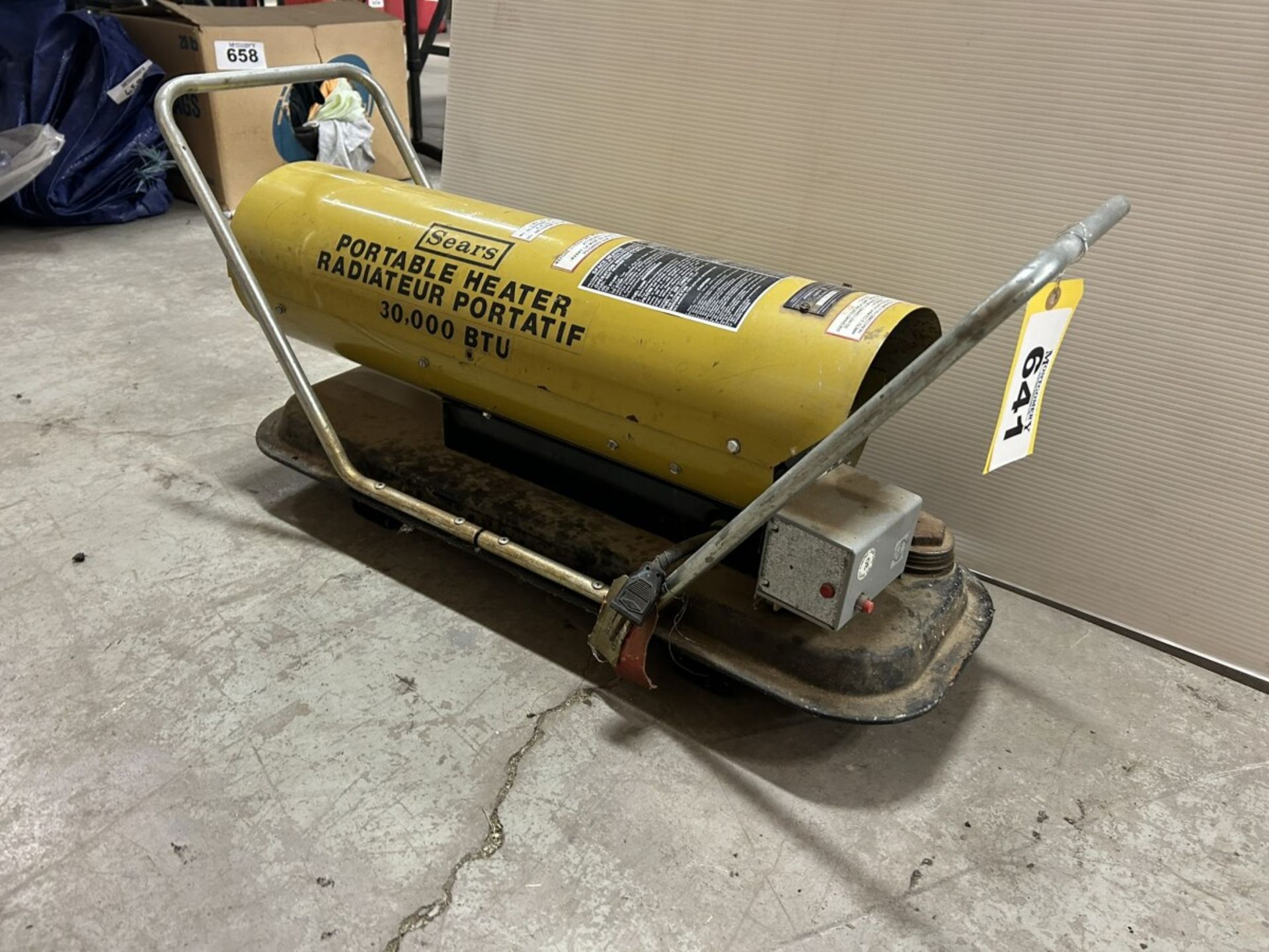 SEARS PORTABLE DIRECT FIRED 30,000 BTU HEATER S/N 178812E - Image 2 of 6