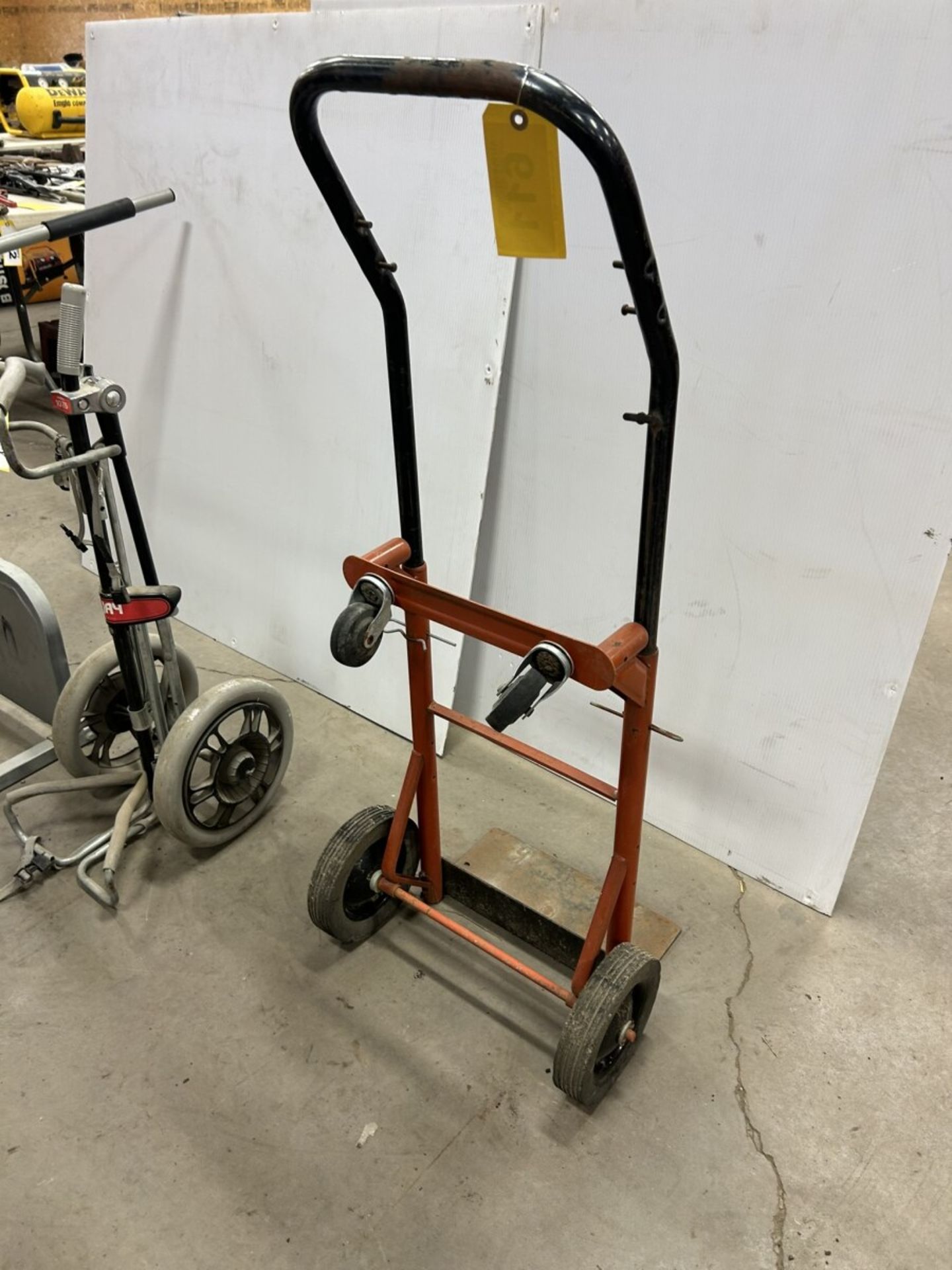 SNOW MOBILE LIFT, HAND TRUCK AND GOLF RIC-SHAW - Bild 5 aus 7