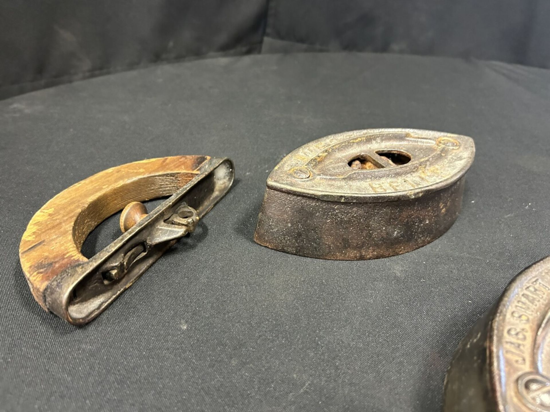 3-ANTIQUE SAD IRONS - Bild 3 aus 10