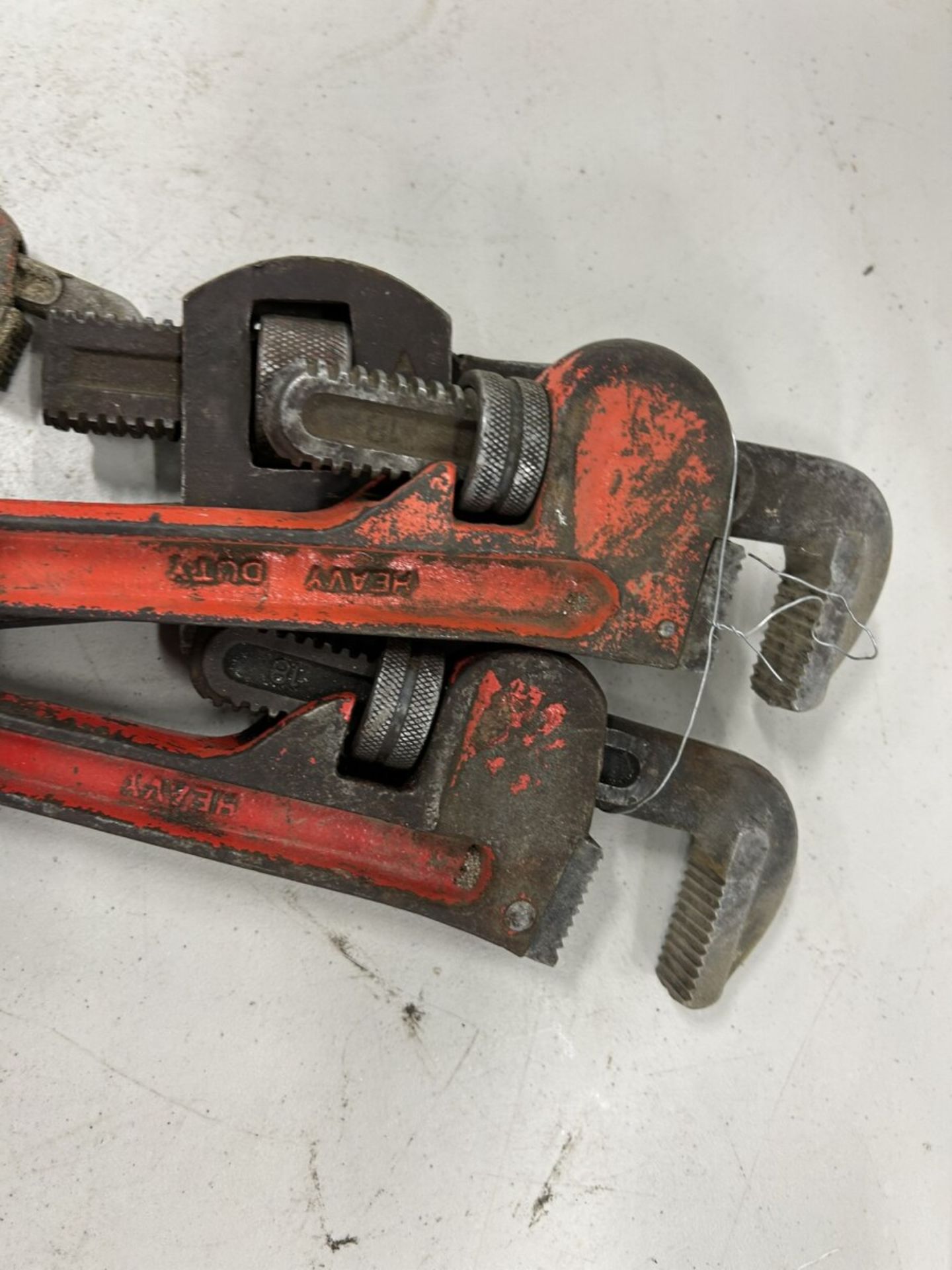 4 ASSORTED HEAVY DUTY PIPE WRENCHES - Image 2 of 3
