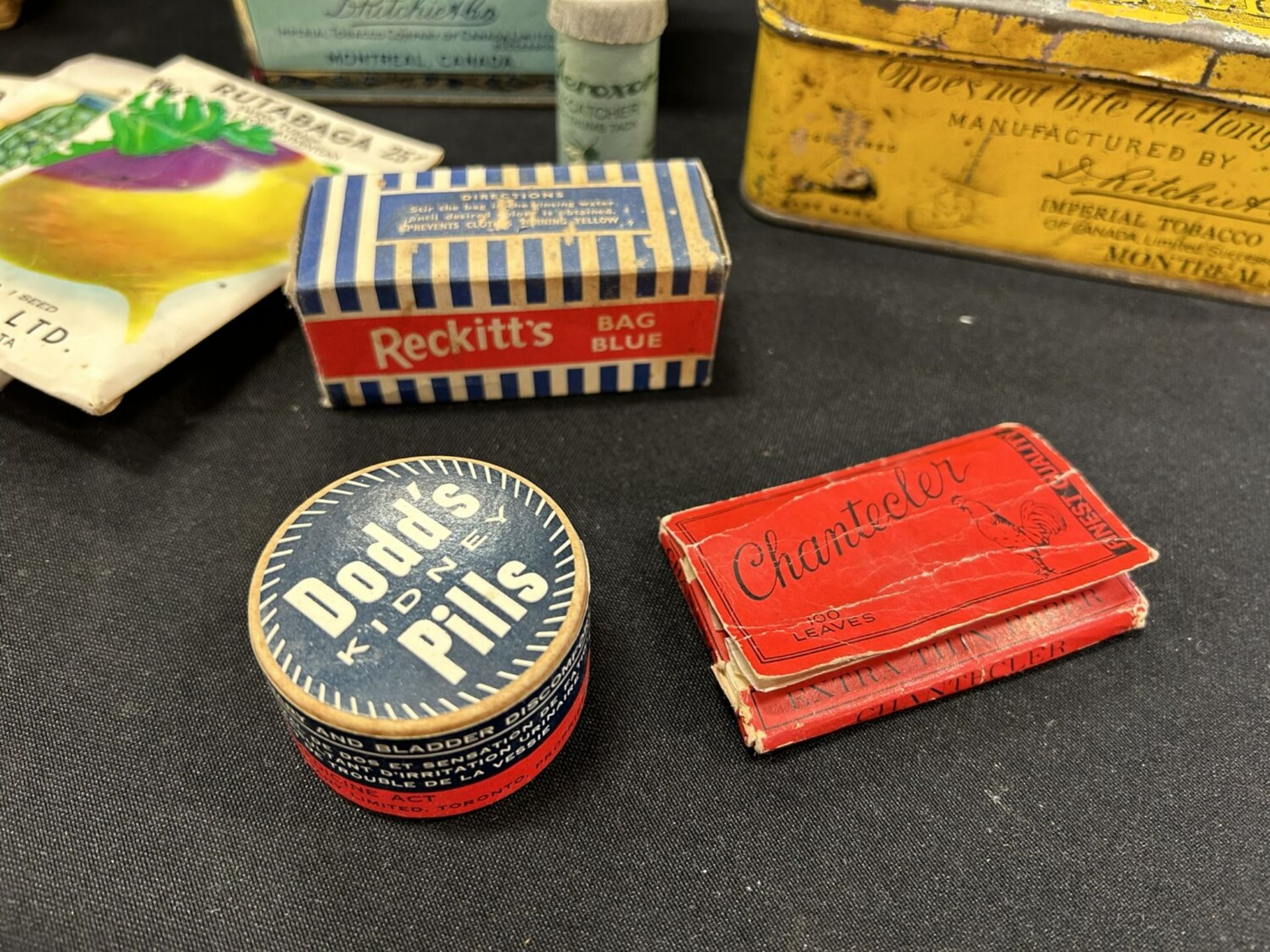 ANTIQUE TINS, GARDEN SEEDS, DODDS KIDNEY PILLS, ETC. - Image 5 of 5