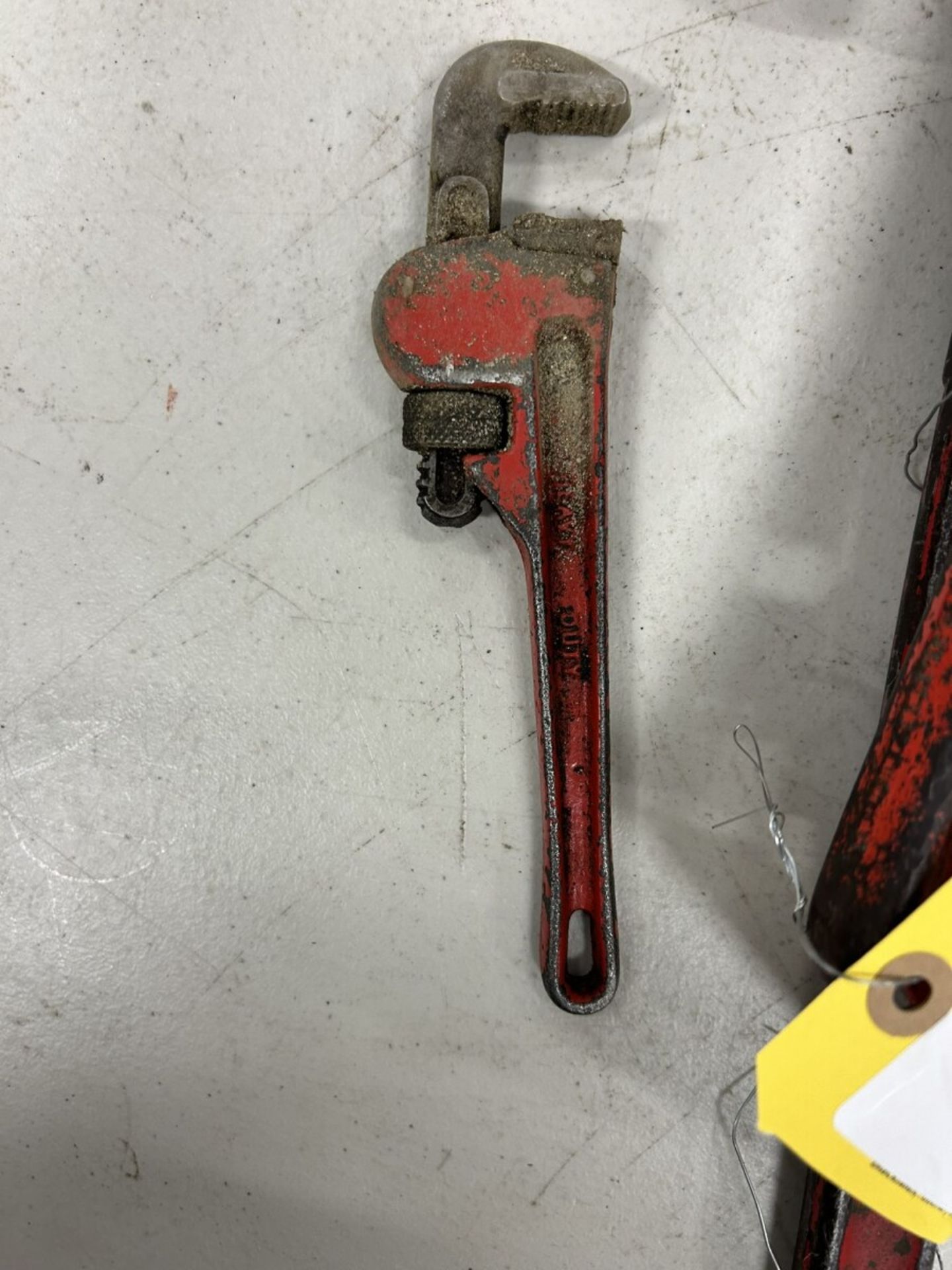 4 ASSORTED HEAVY DUTY PIPE WRENCHES - Image 3 of 3