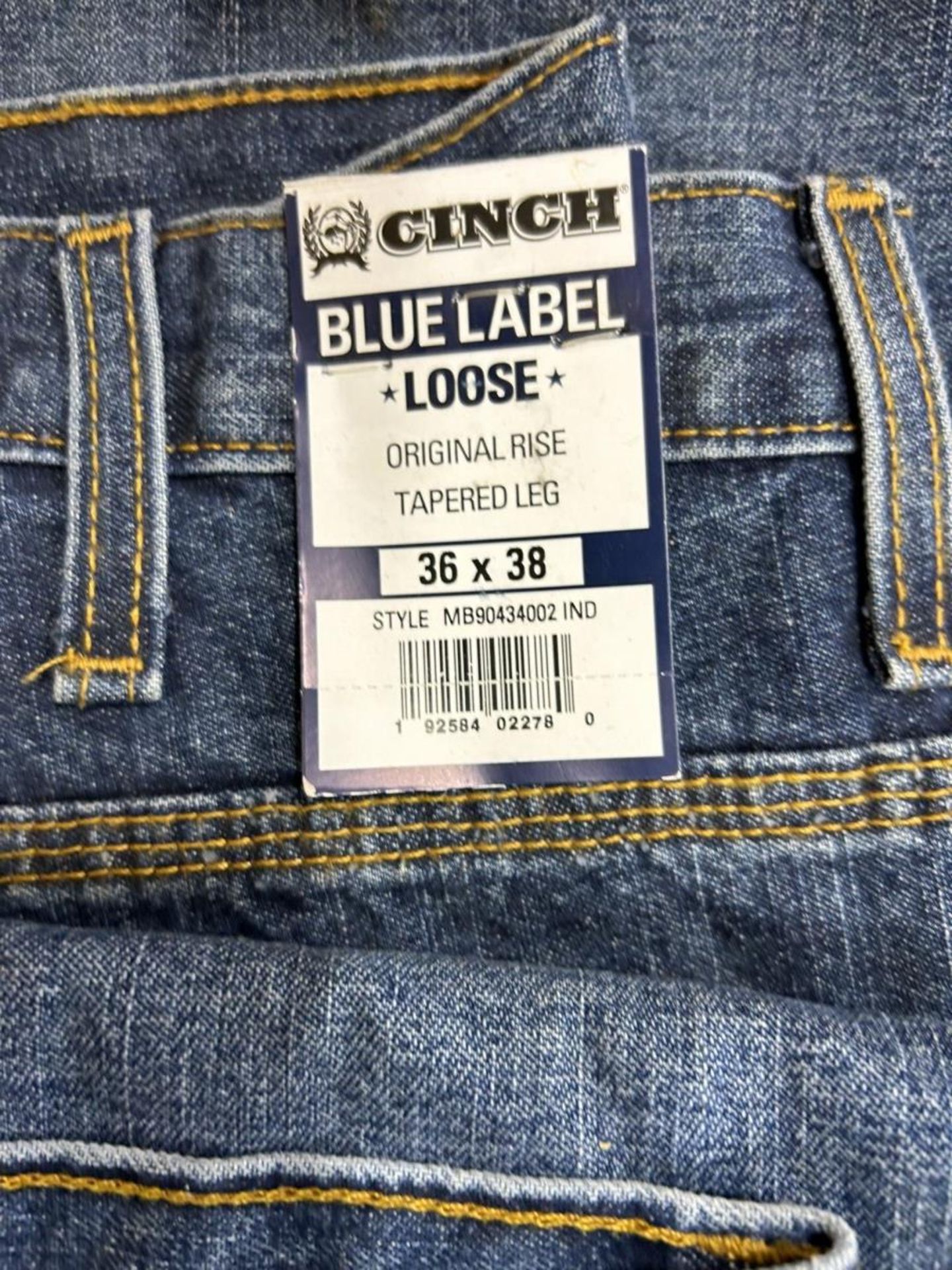 2 PAIRS OF CINCH 36X38 JEANS & 1 PAIR OF CINCH 36X40 JEANS - Image 4 of 4