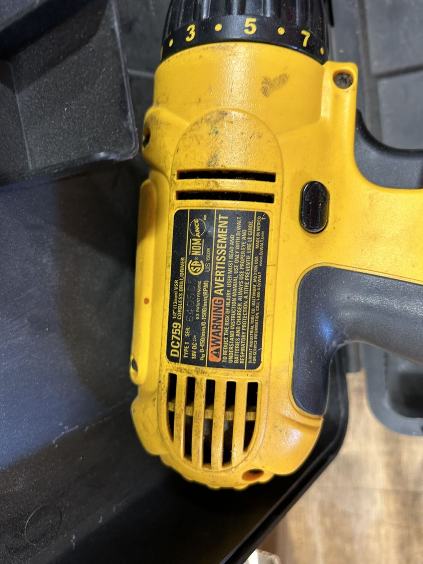 DEWALT CORDLESS DRILL W/ BATTERY AND CHARGER - Image 3 of 3