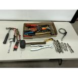 L/O ASSORTED HAND TOOLS VICE GRIPS, HAMMERS, ALLEN KEYS ETC.