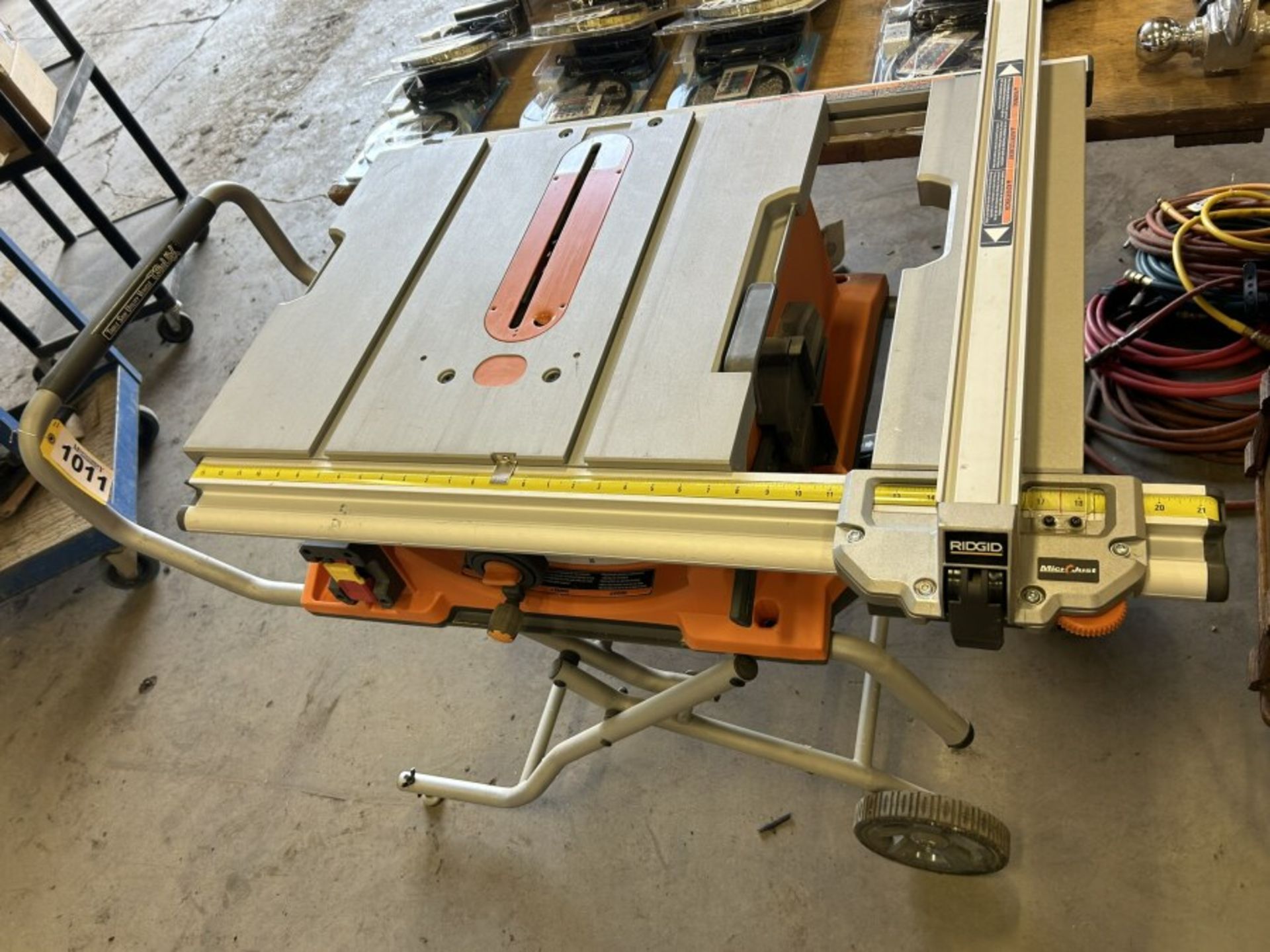 RIDGID 10" PORTABLE TABLE SAW W/ COLLAPSIBLE STAND - Image 3 of 5