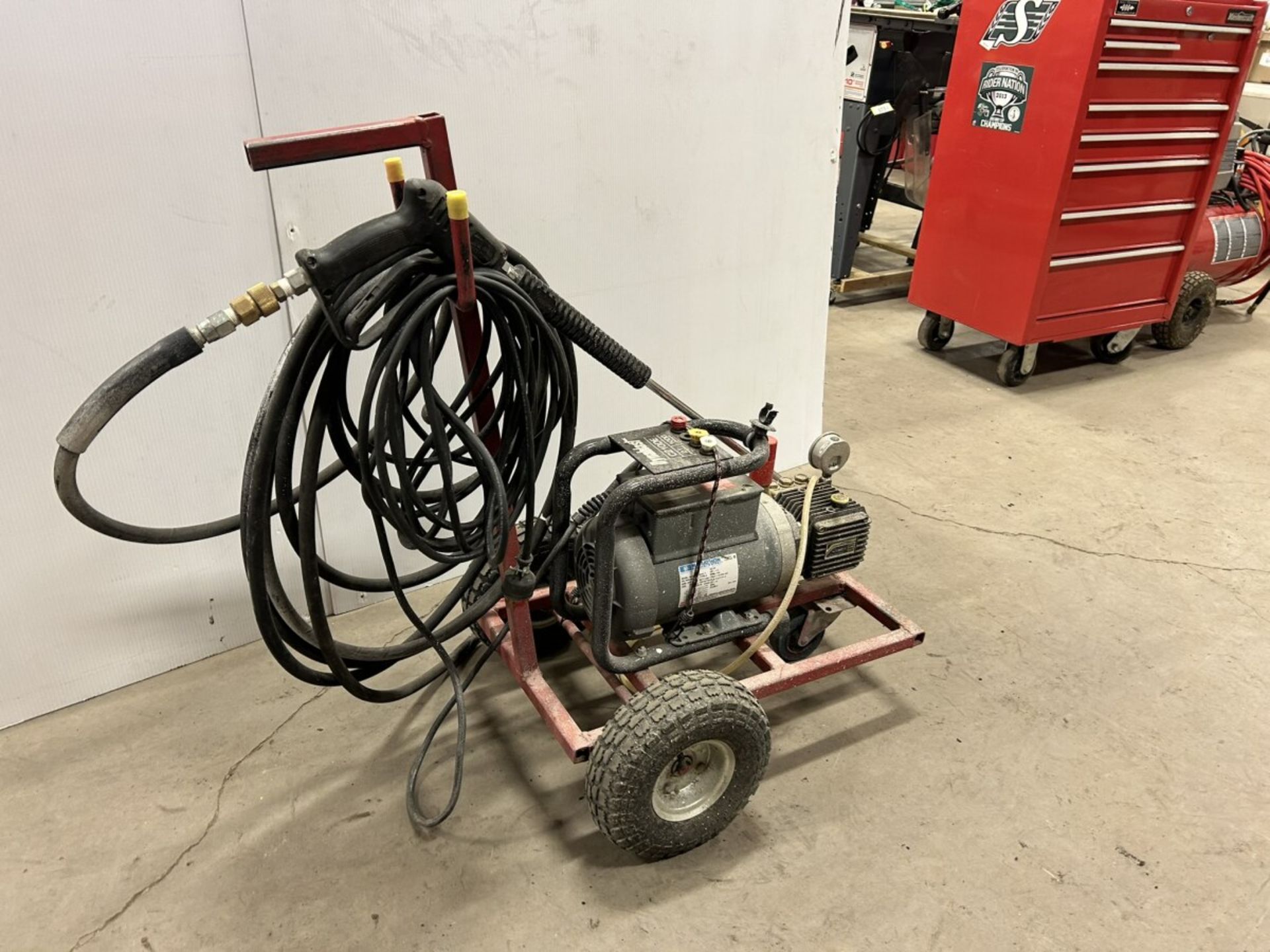 DYNABLAST CD210DE 1000PSI PRESSURE WASHER W/ HOSE AND WAND - Image 3 of 9