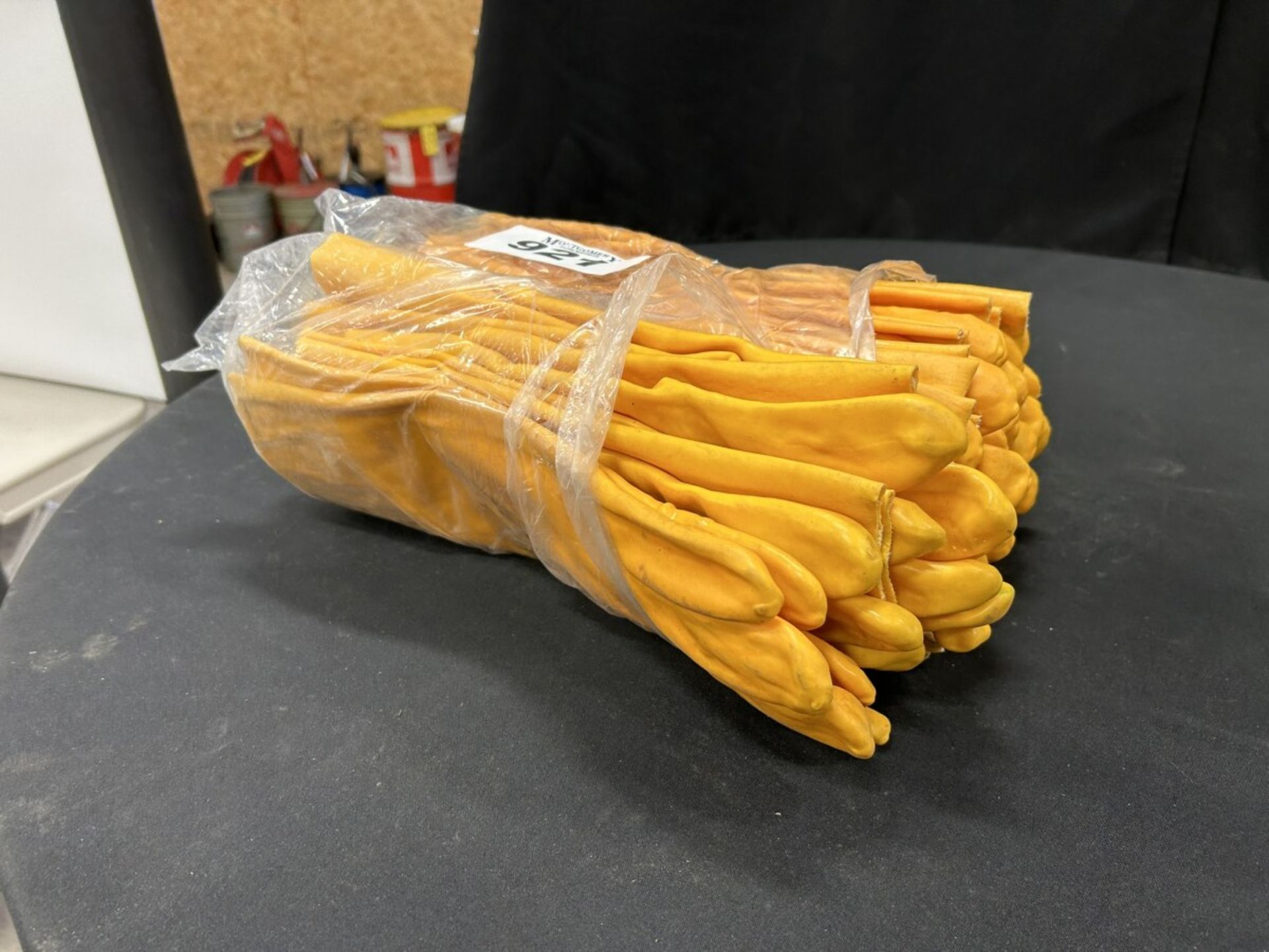 L/O REUSABLE RUBBER GLOVES