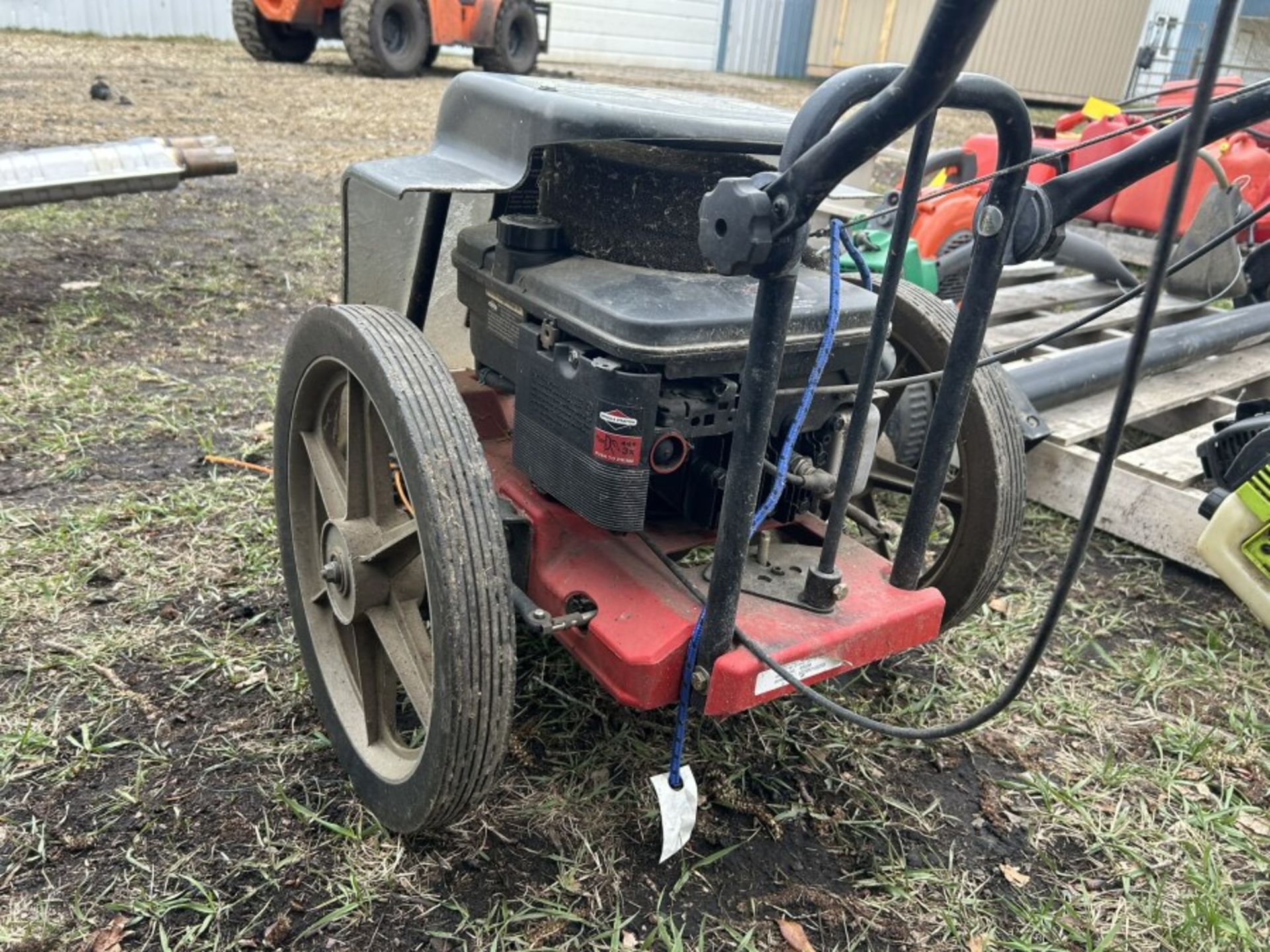 TROY BUILT 6HP STRING TRIMMER/MOWER - Image 5 of 6