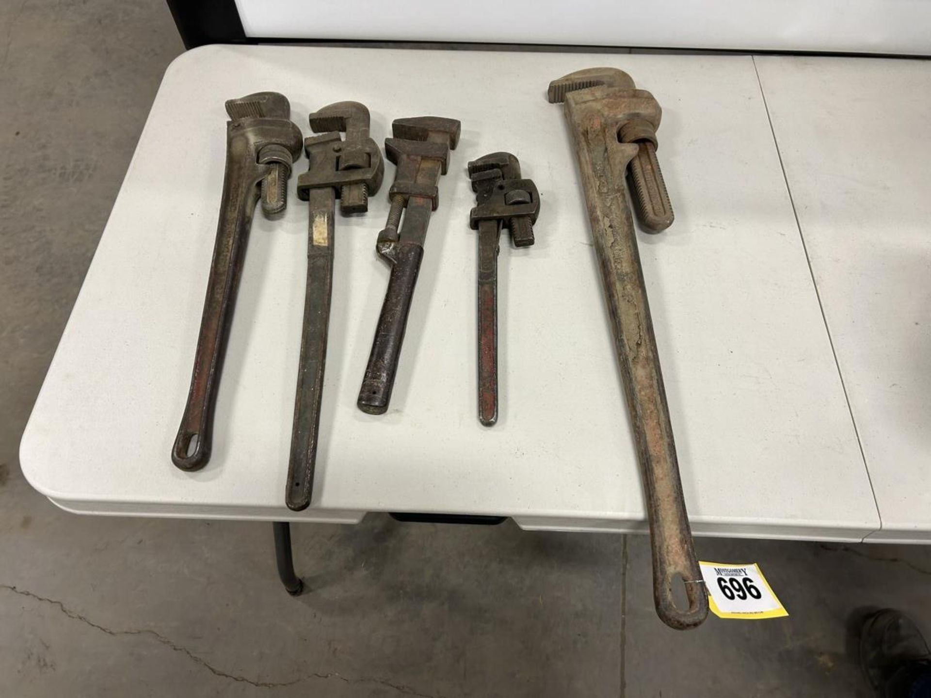 L/O ANTIQUE PIPE WRENCHES RIDGID 24IN AND 36IN