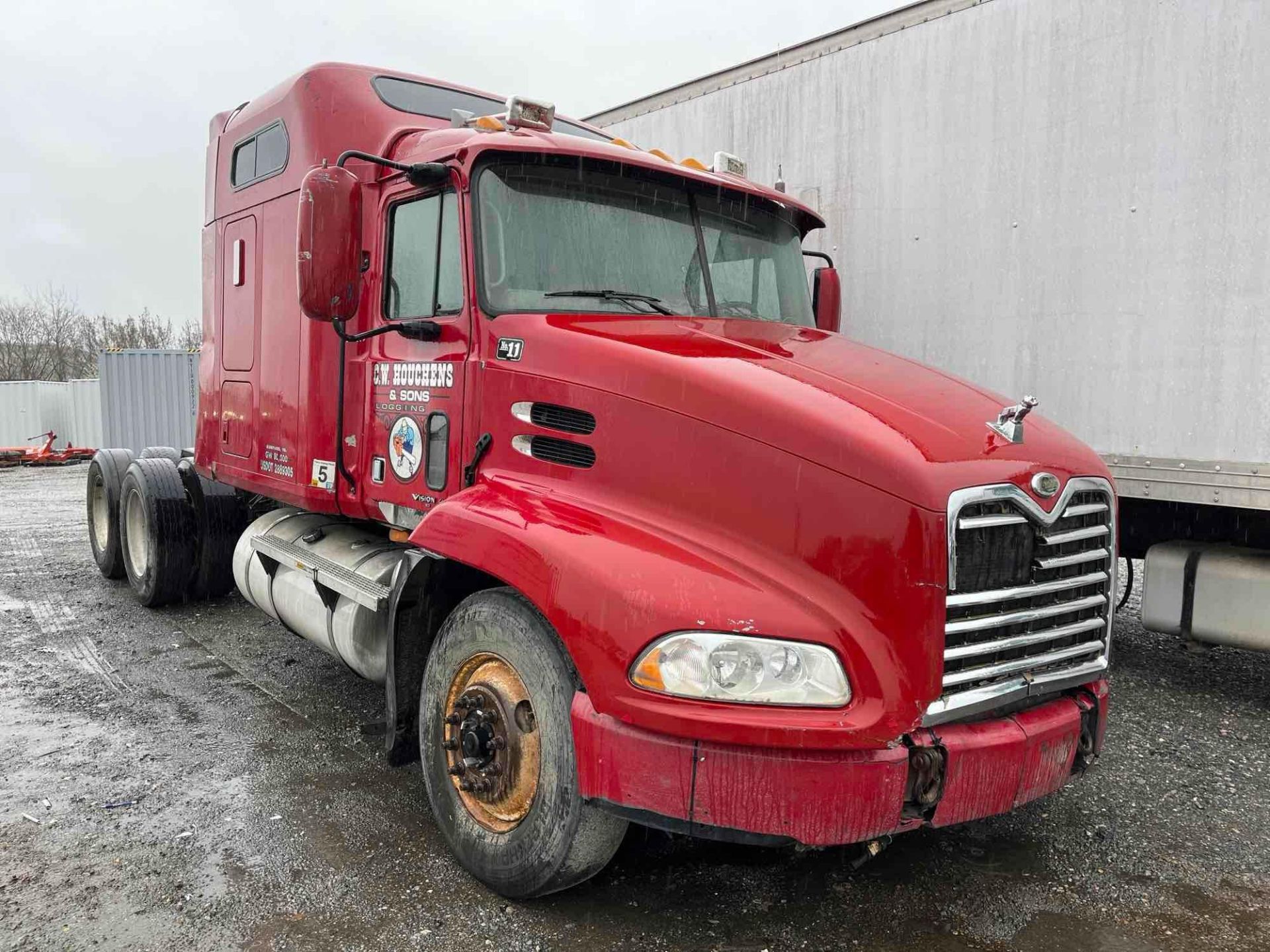 2000 Mack CX613 Sleeper Road Tractor